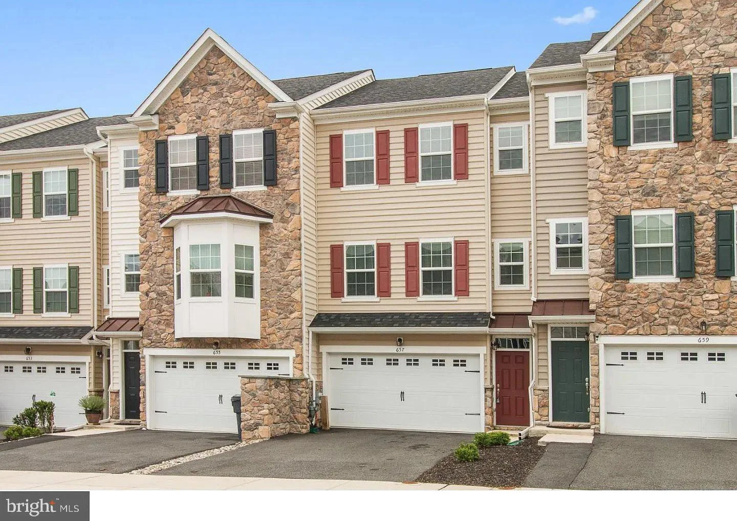 657 Jacobsen Circle, Newark, DE 19702