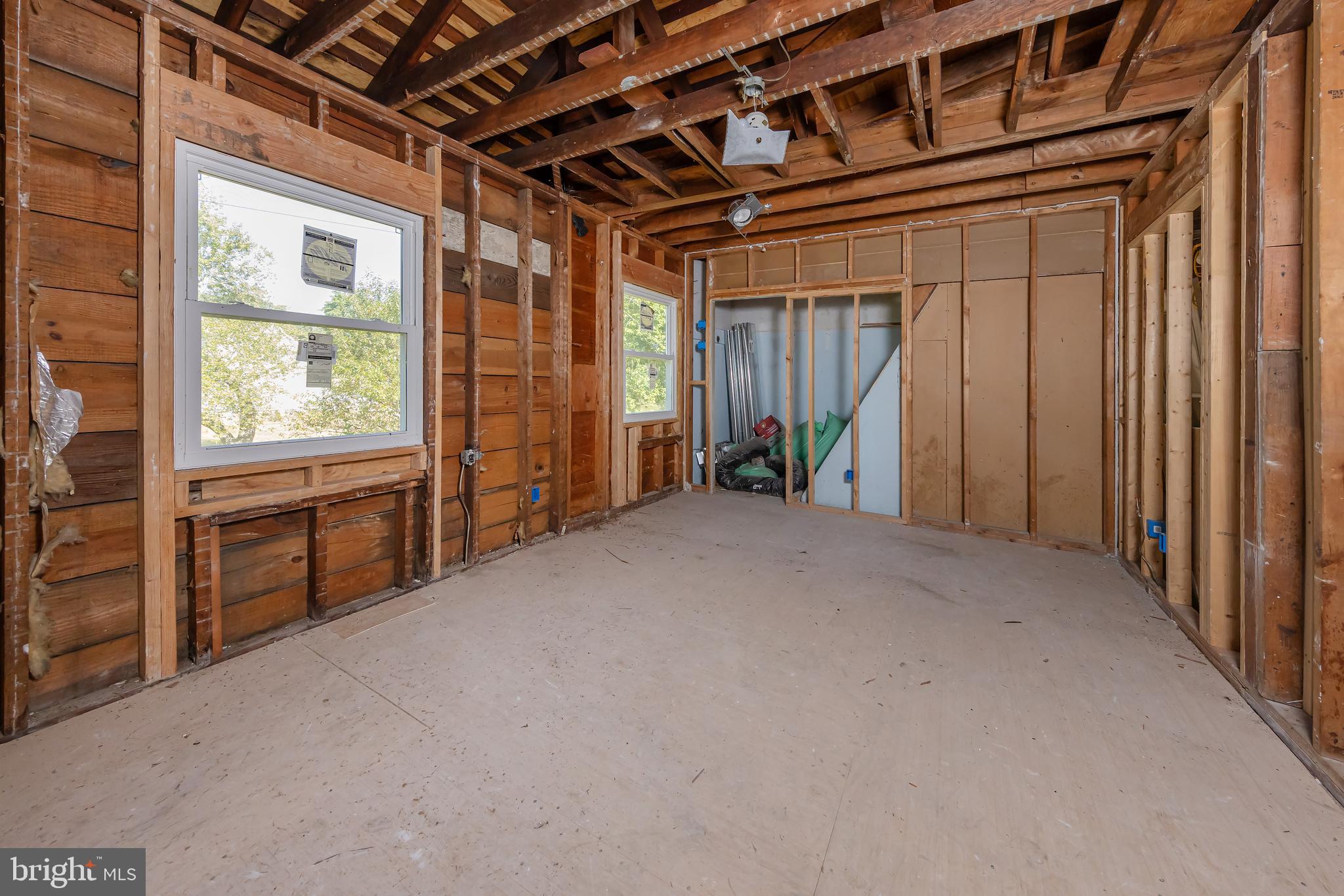 BLUE ANCHOR - Commercial Sale