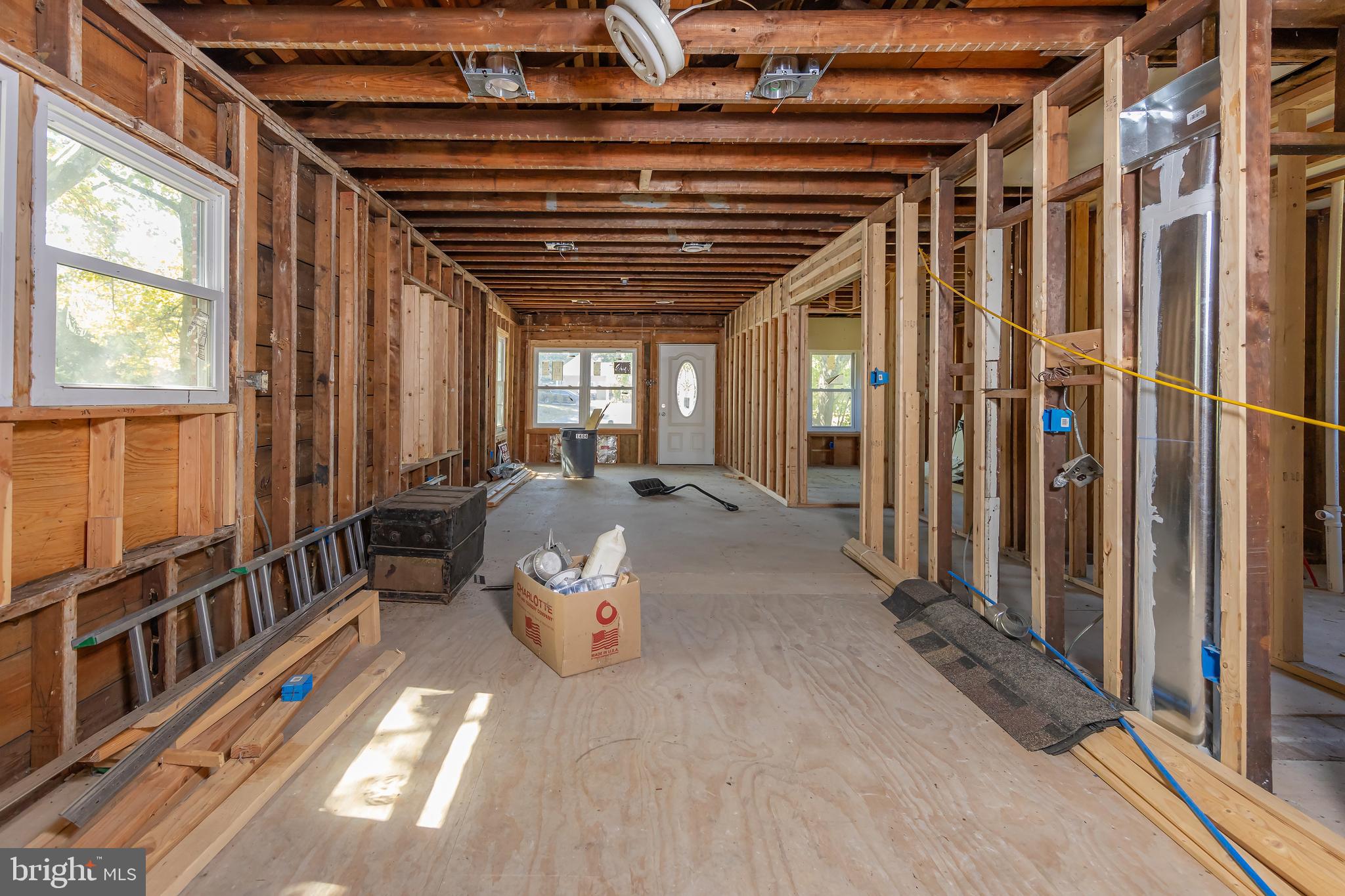 BLUE ANCHOR - Commercial Sale