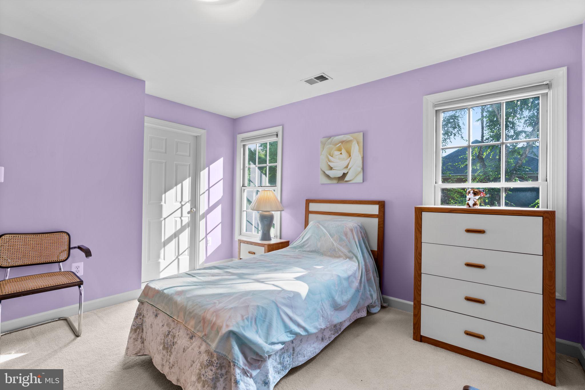 HAMPSHIRE GREENS - Residential