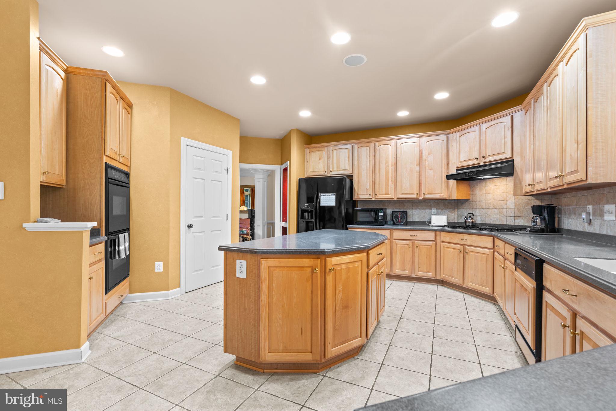 HAMPSHIRE GREENS - Residential