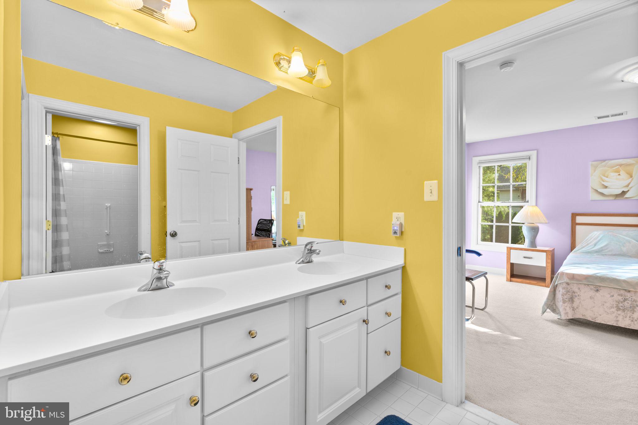 HAMPSHIRE GREENS - Residential