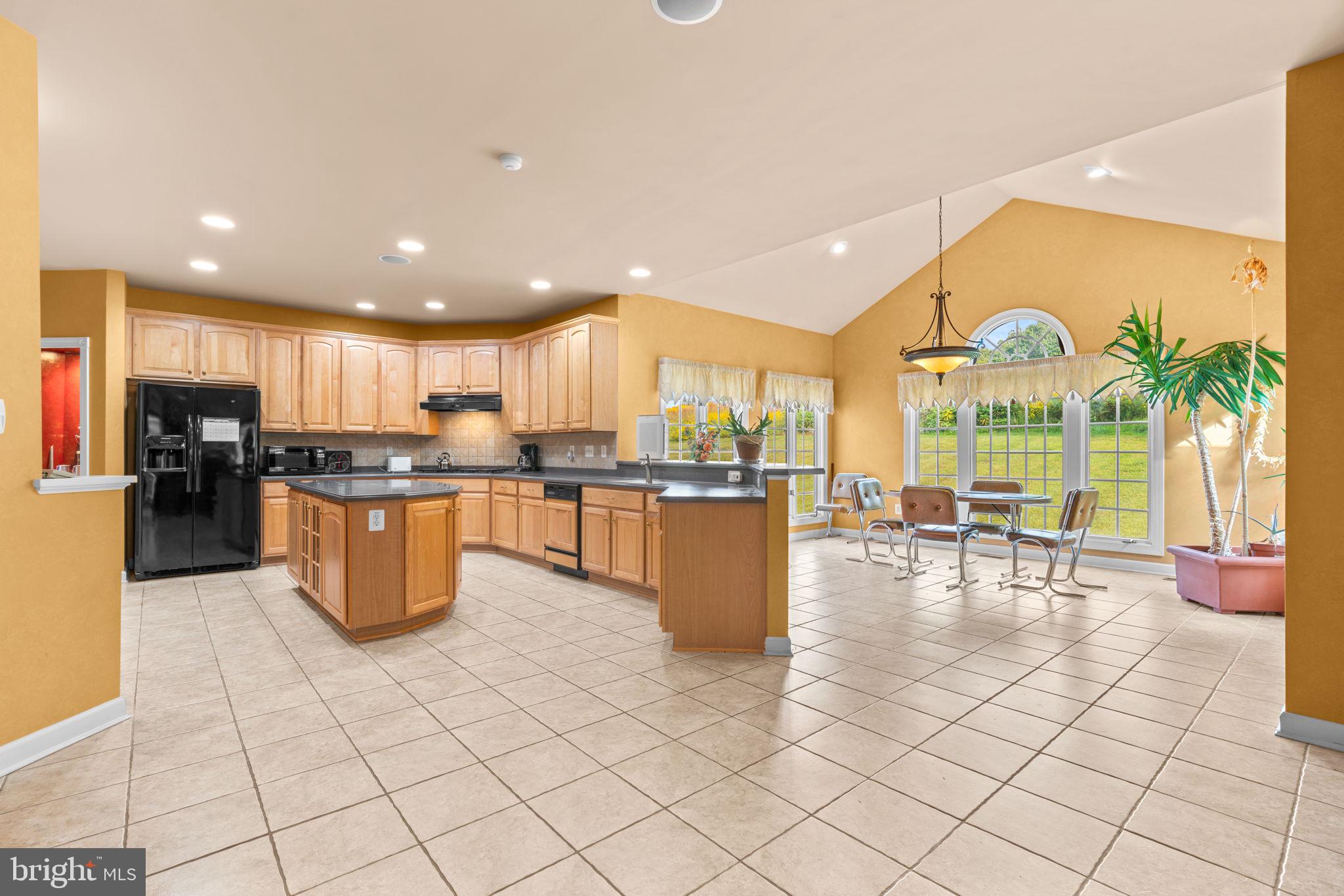 HAMPSHIRE GREENS - Residential