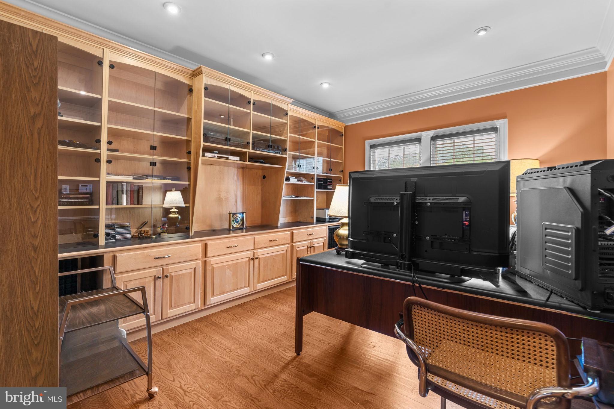 HAMPSHIRE GREENS - Residential