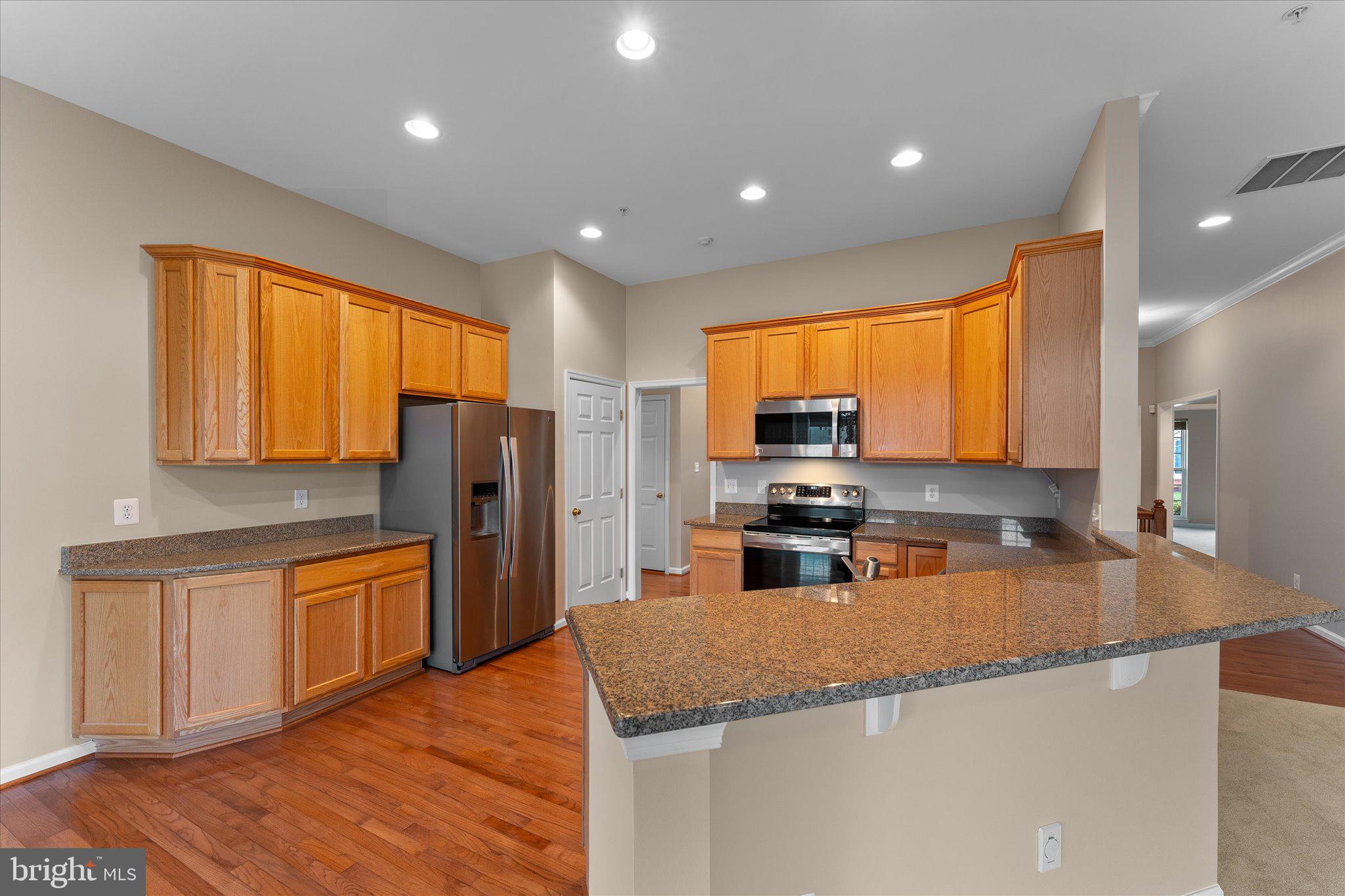 SUFFIELD MEADOWS - Residential