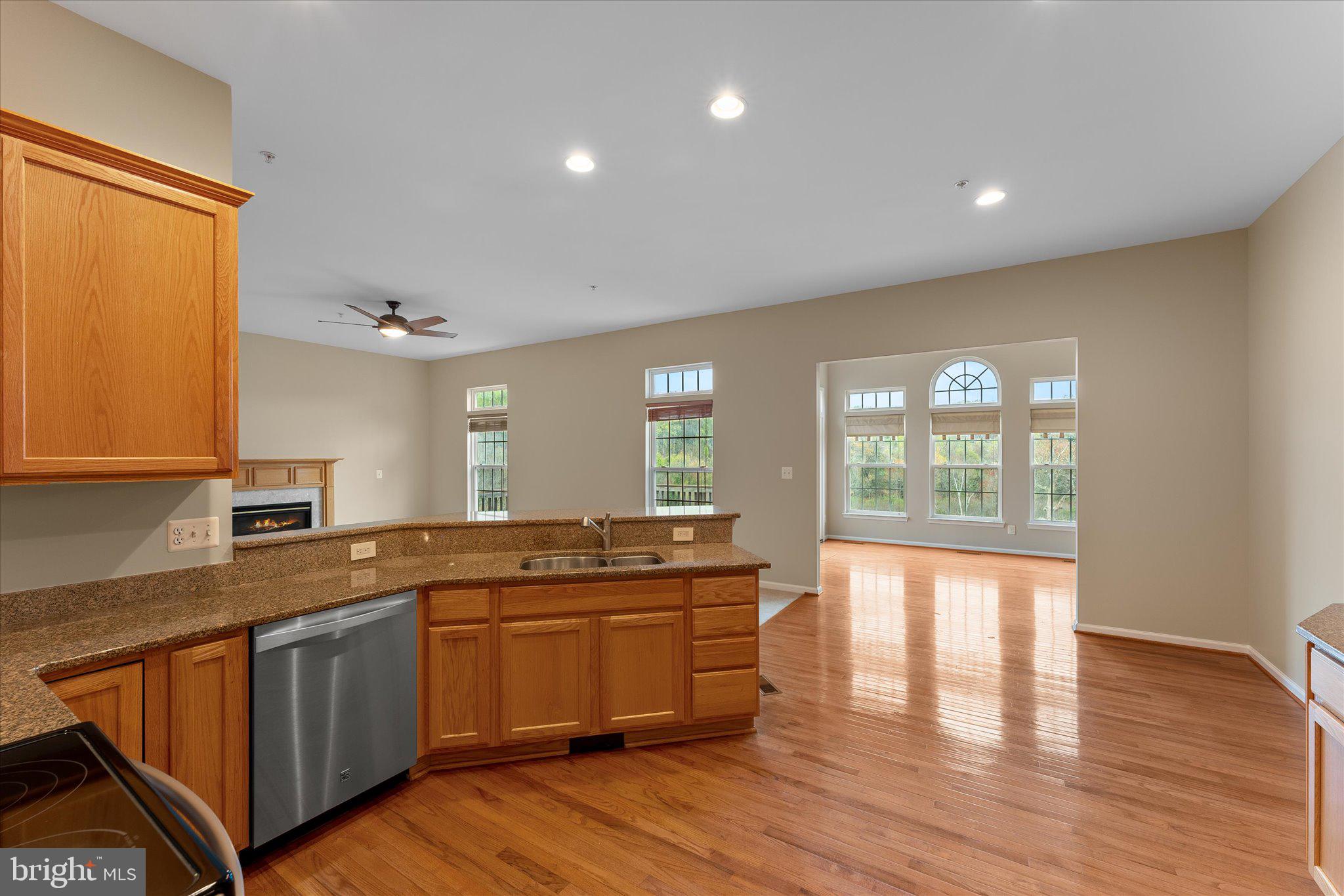 SUFFIELD MEADOWS - Residential