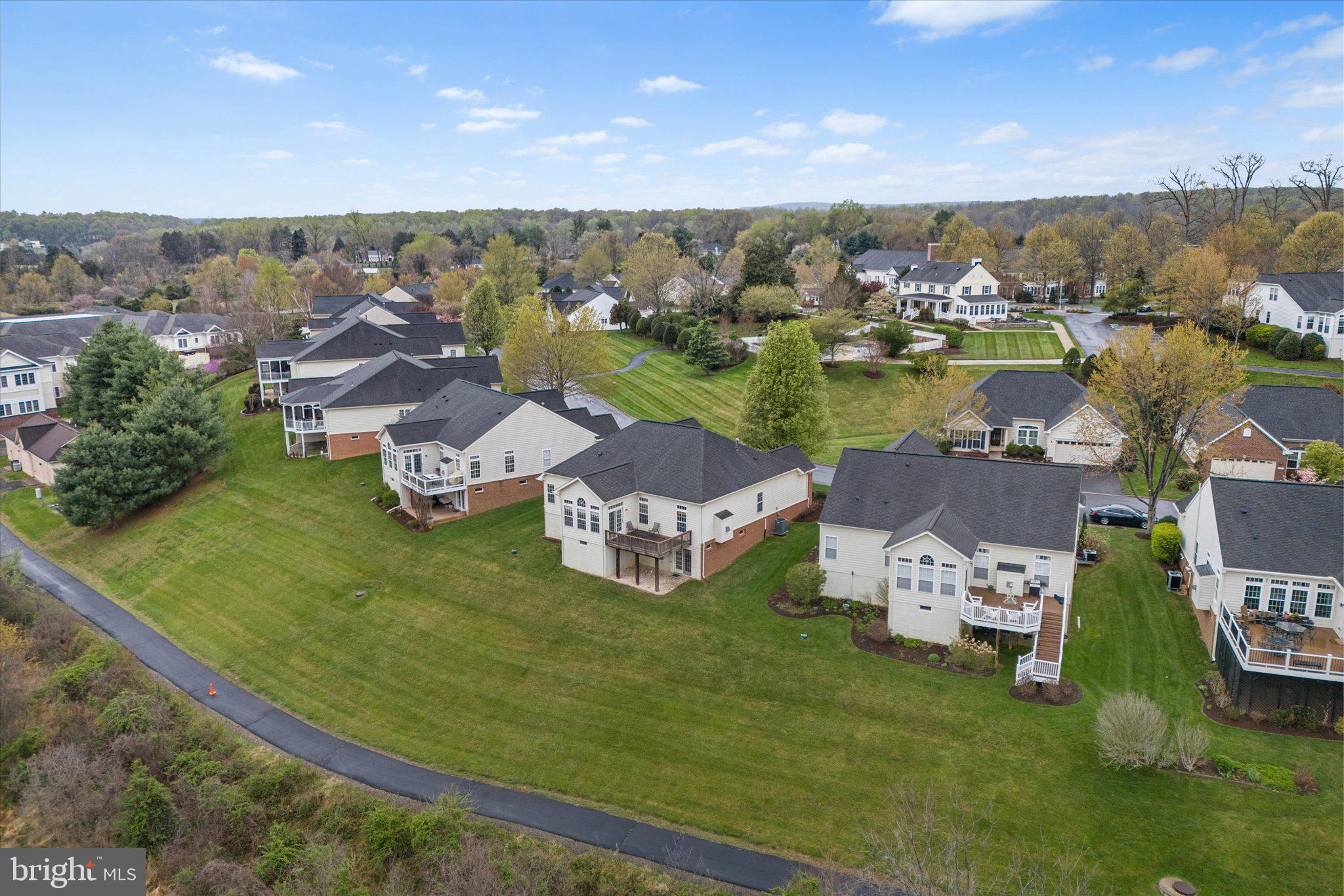 SUFFIELD MEADOWS - Residential