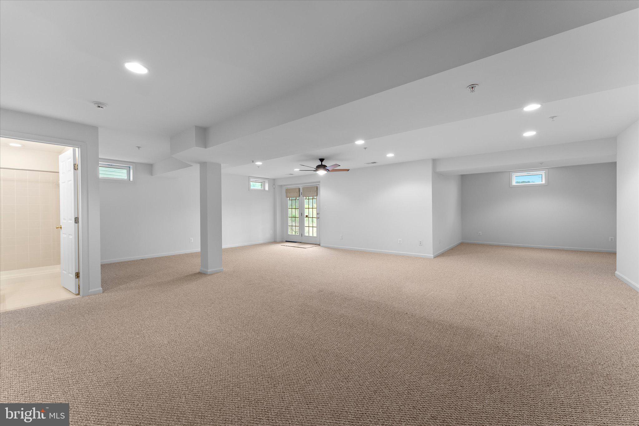 SUFFIELD MEADOWS - Residential