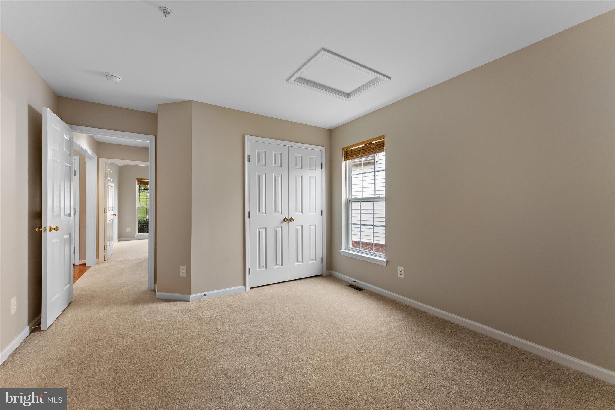 SUFFIELD MEADOWS - Residential