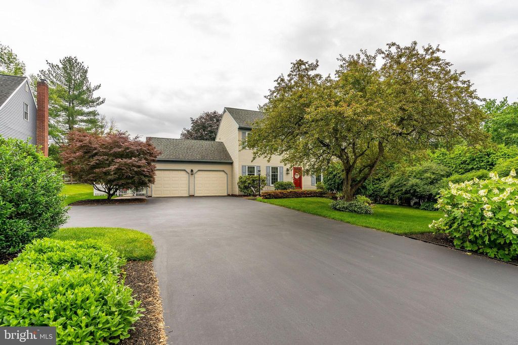 Photo of 3270 Rothsville Road, Akron, PA 17501 (MLS # PALA2052328)