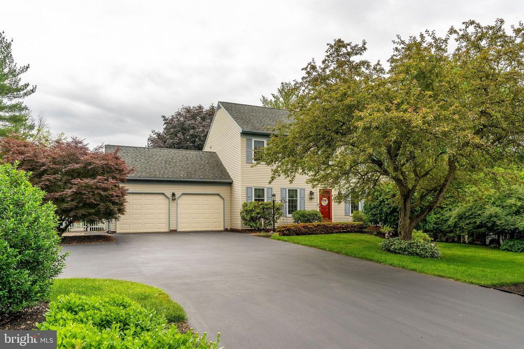 Photo of 3270 Rothsville Road, Akron, PA 17501 (MLS # PALA2052328)