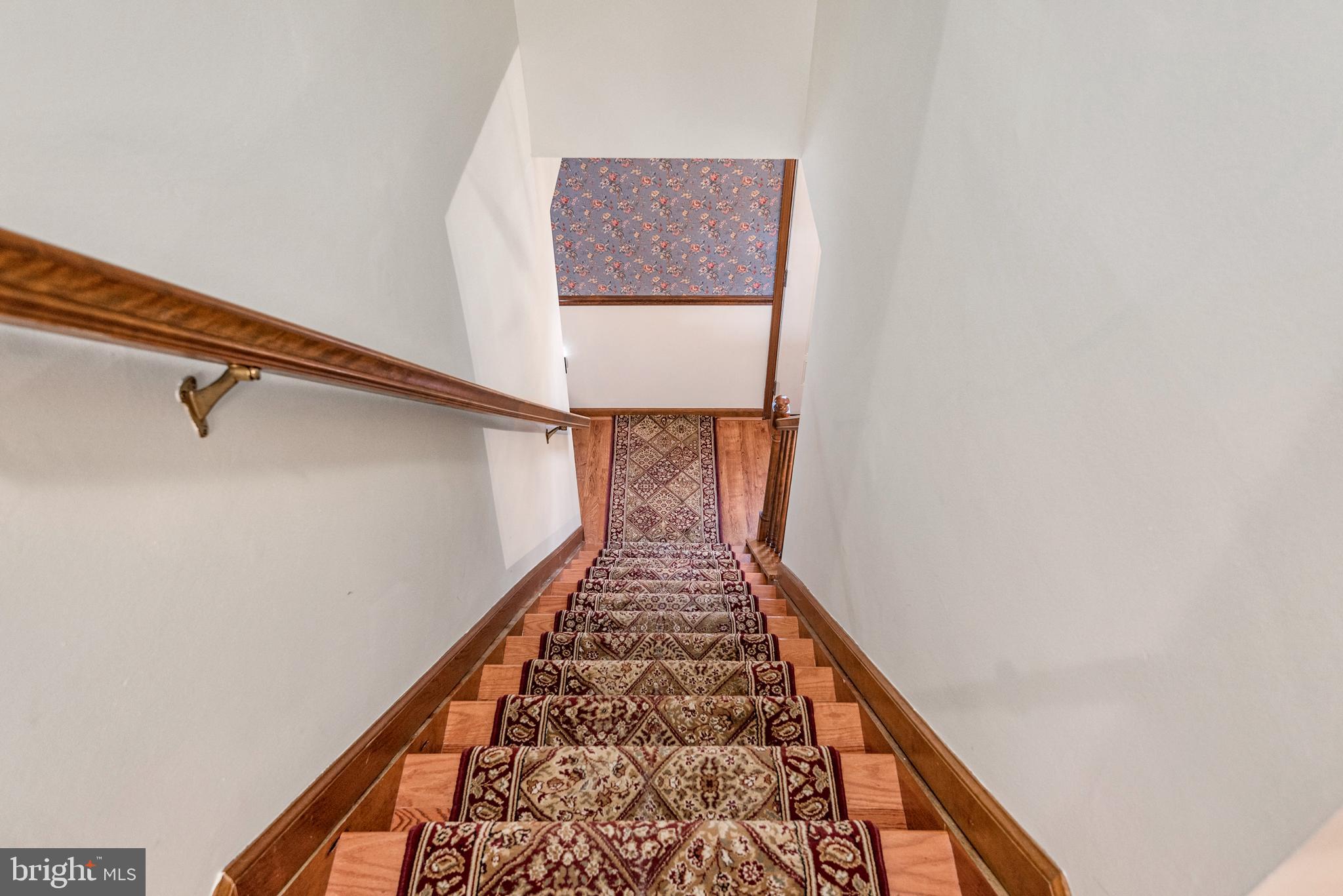 MONTCLAIR/COUNTRY CLUB - Residential