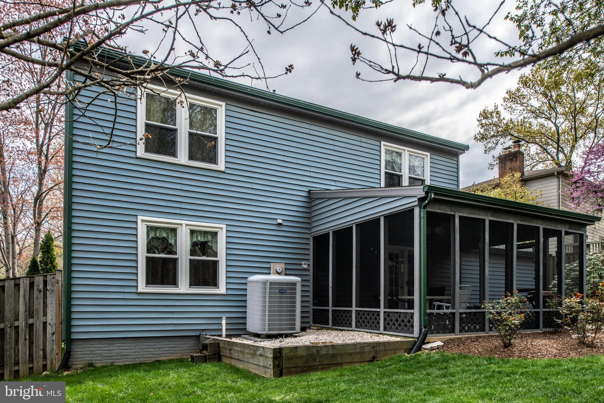 MONTCLAIR/COUNTRY CLUB - Residential