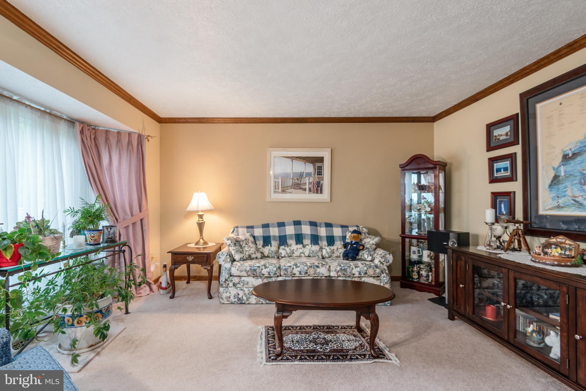 MONTCLAIR/COUNTRY CLUB - Residential