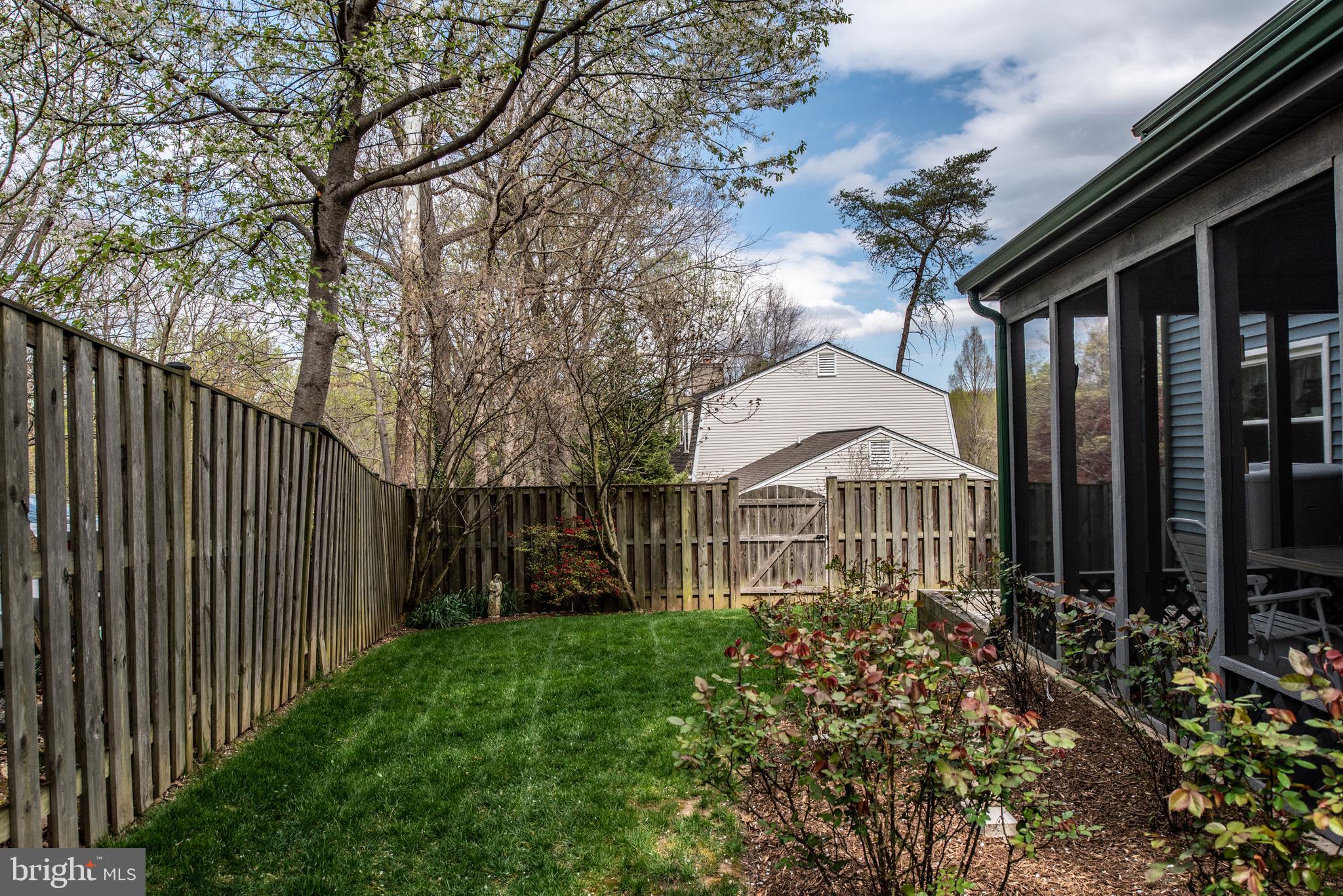 MONTCLAIR/COUNTRY CLUB - Residential