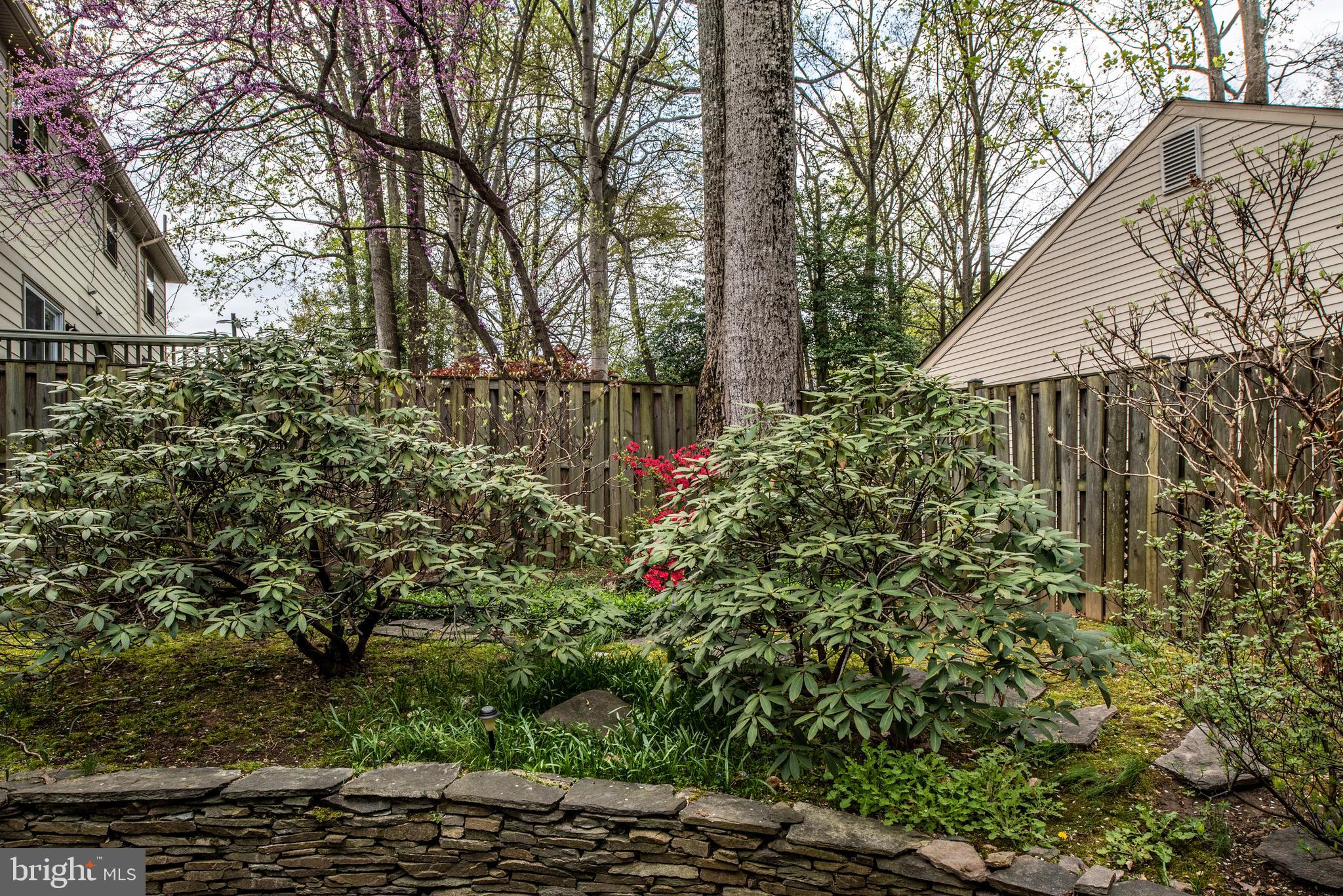 MONTCLAIR/COUNTRY CLUB - Residential