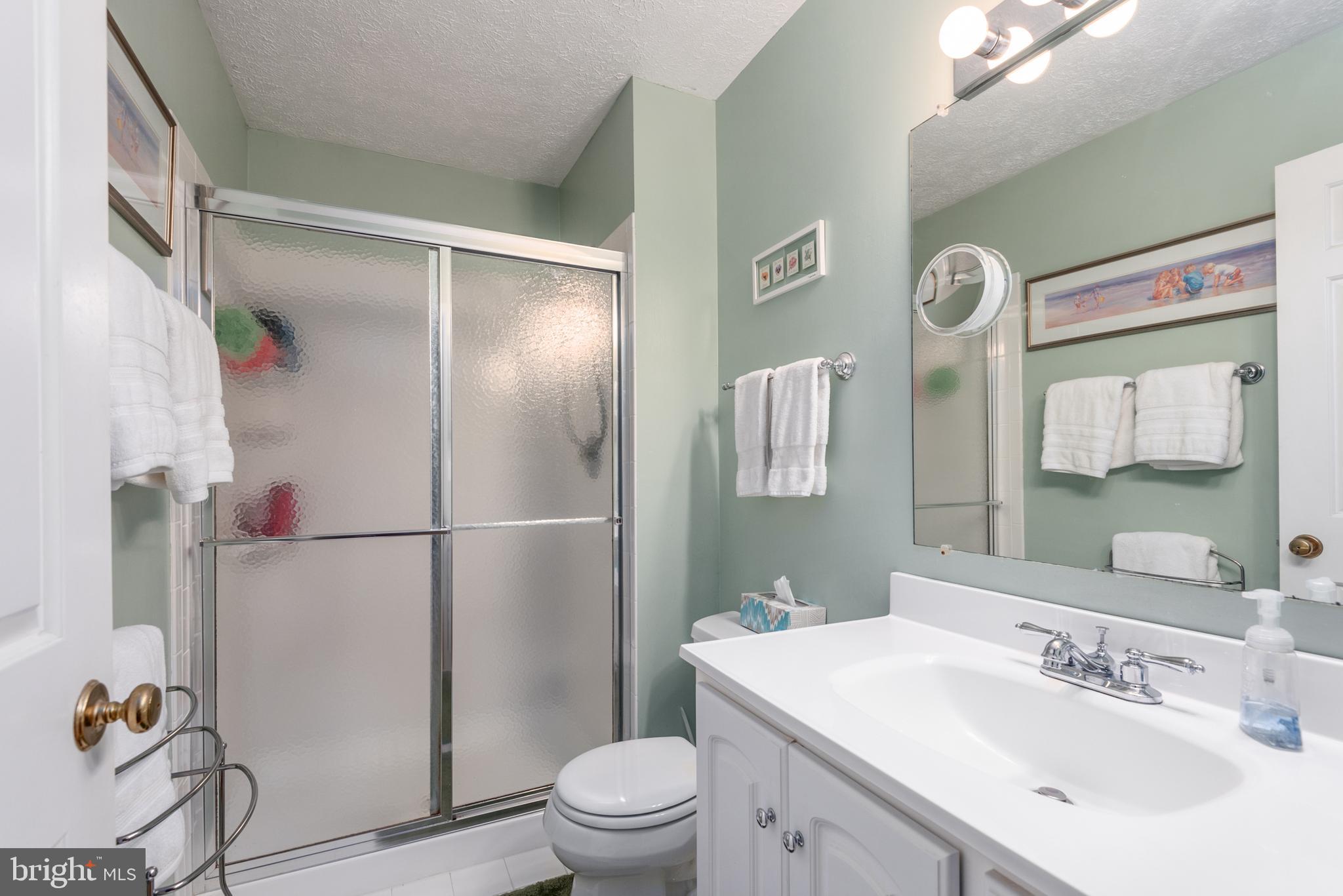 MONTCLAIR/COUNTRY CLUB - Residential