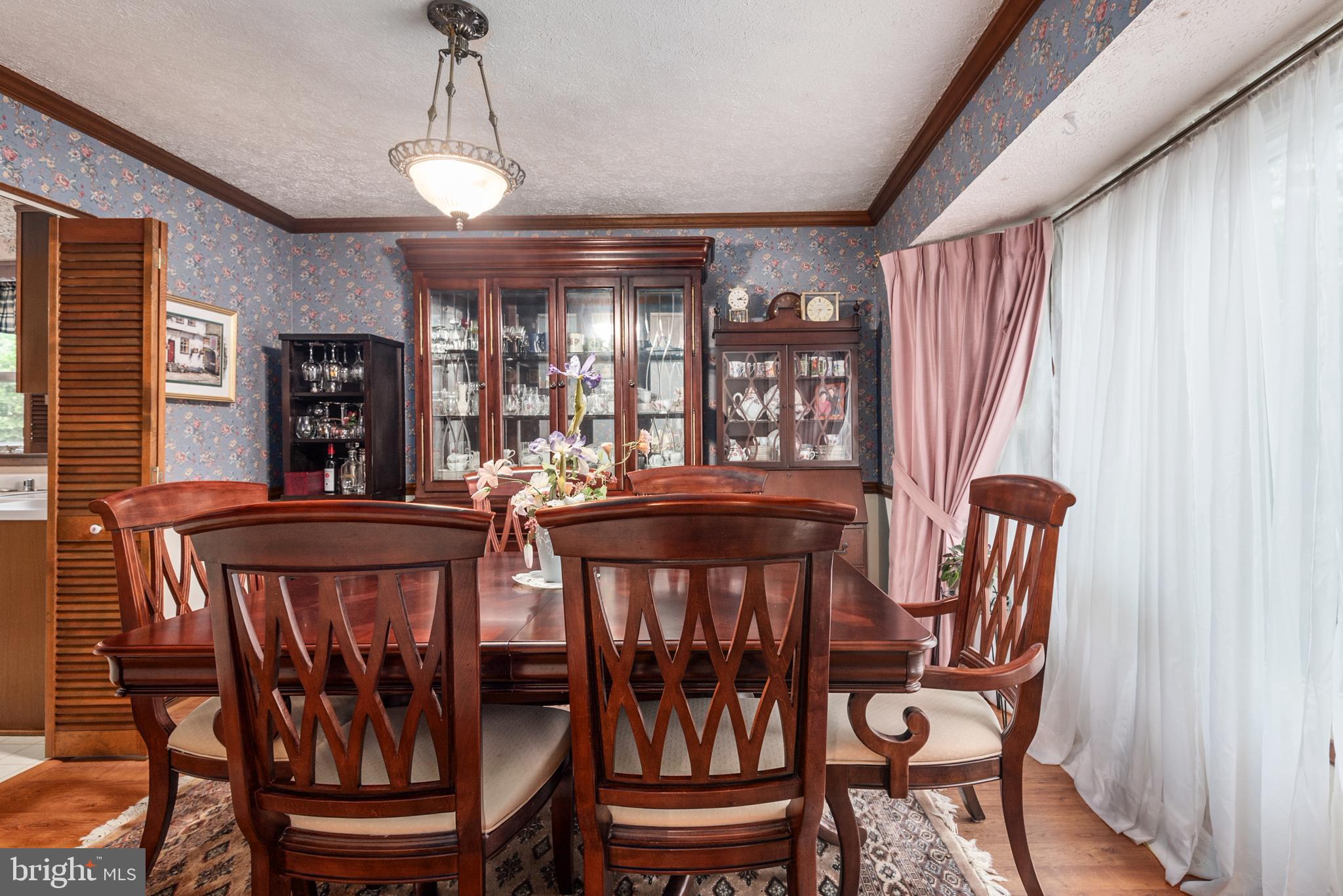 MONTCLAIR/COUNTRY CLUB - Residential