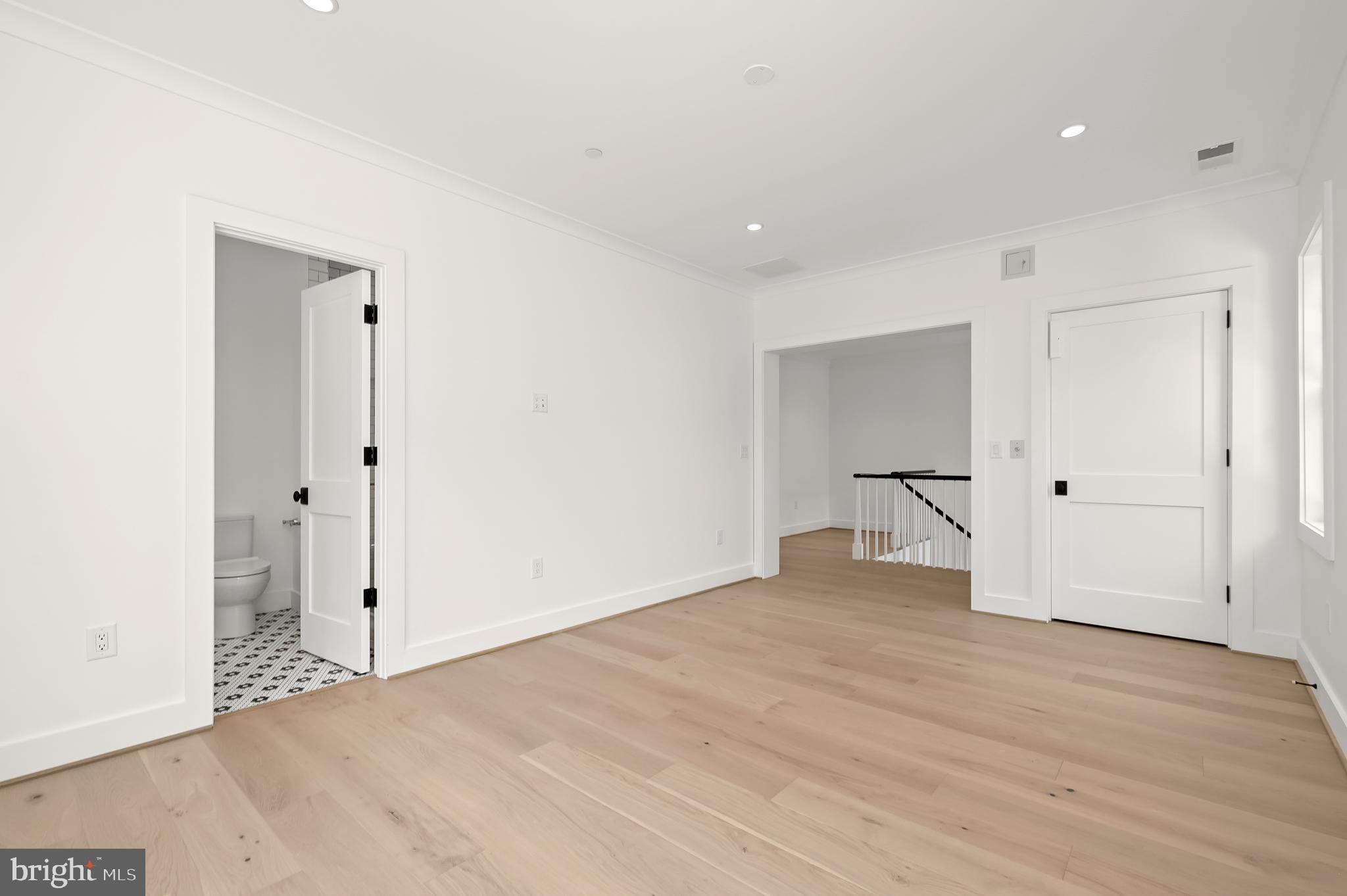 GLEN ECHO HEIGHTS - Residential