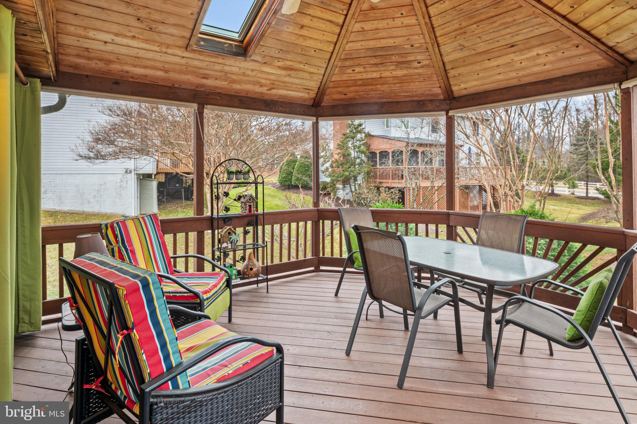 PINEY ORCHARD - Residential