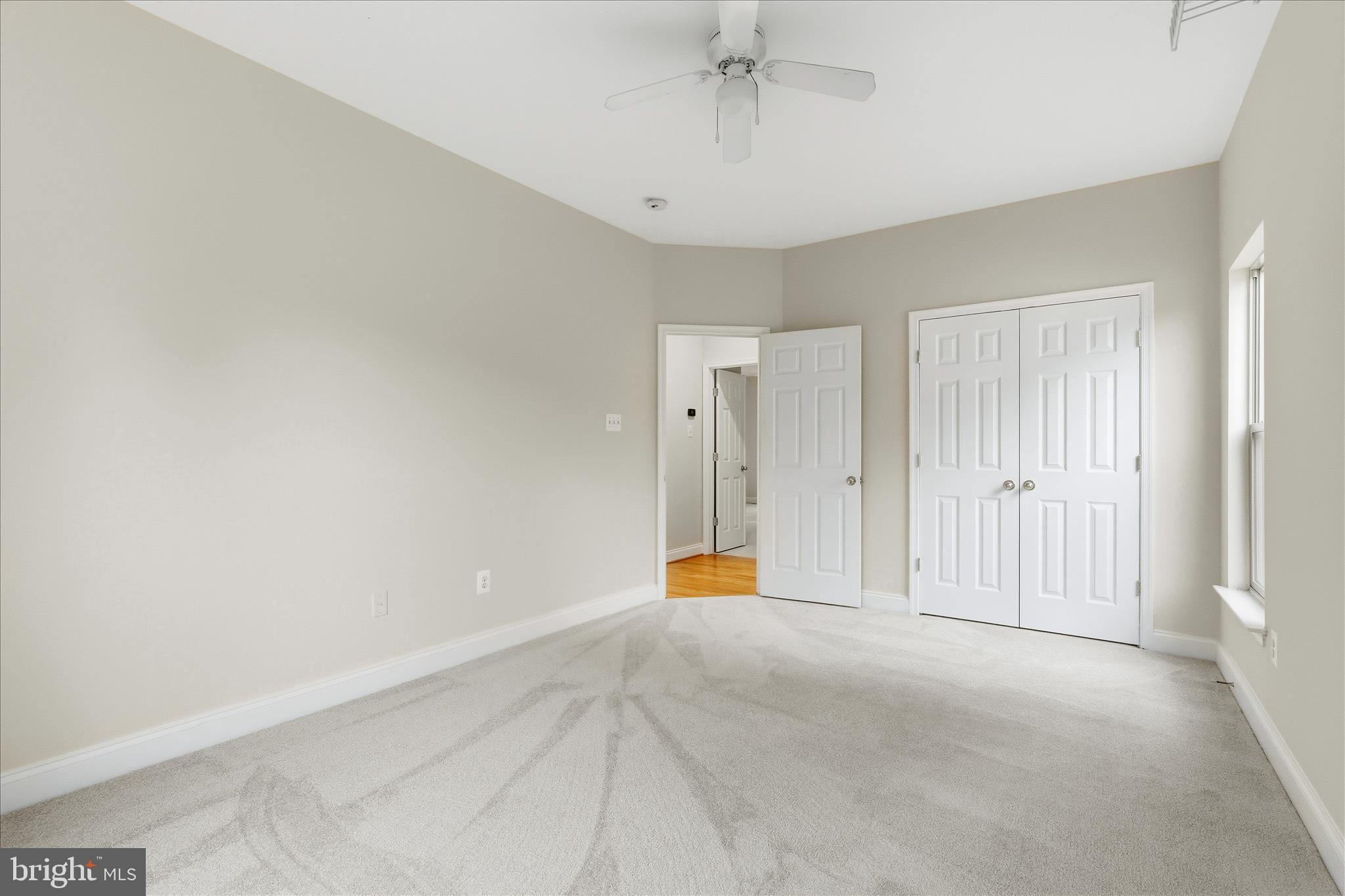 LAKE LINGANORE WOODRIDGE - Residential