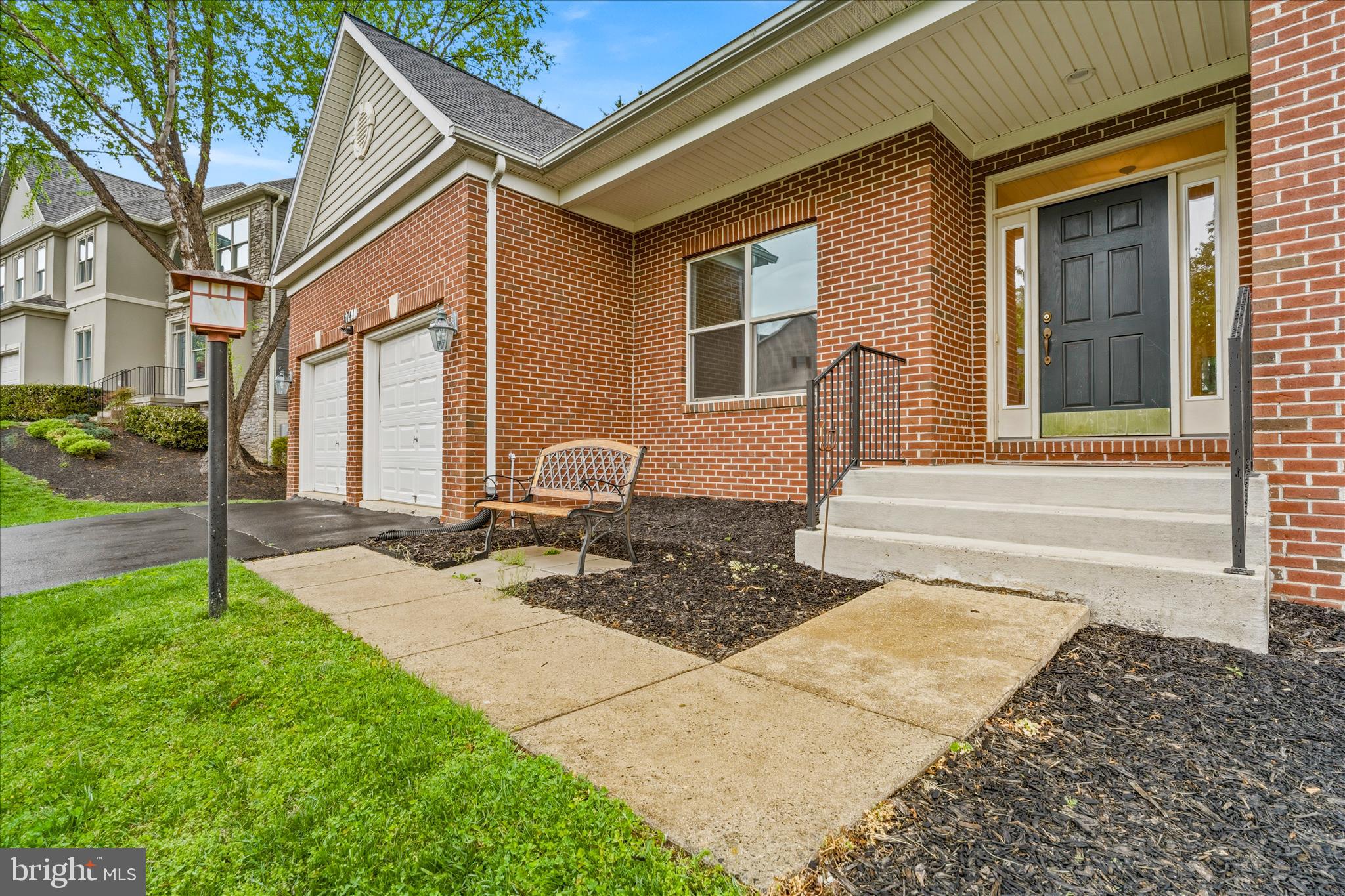 LAKE LINGANORE WOODRIDGE - Residential