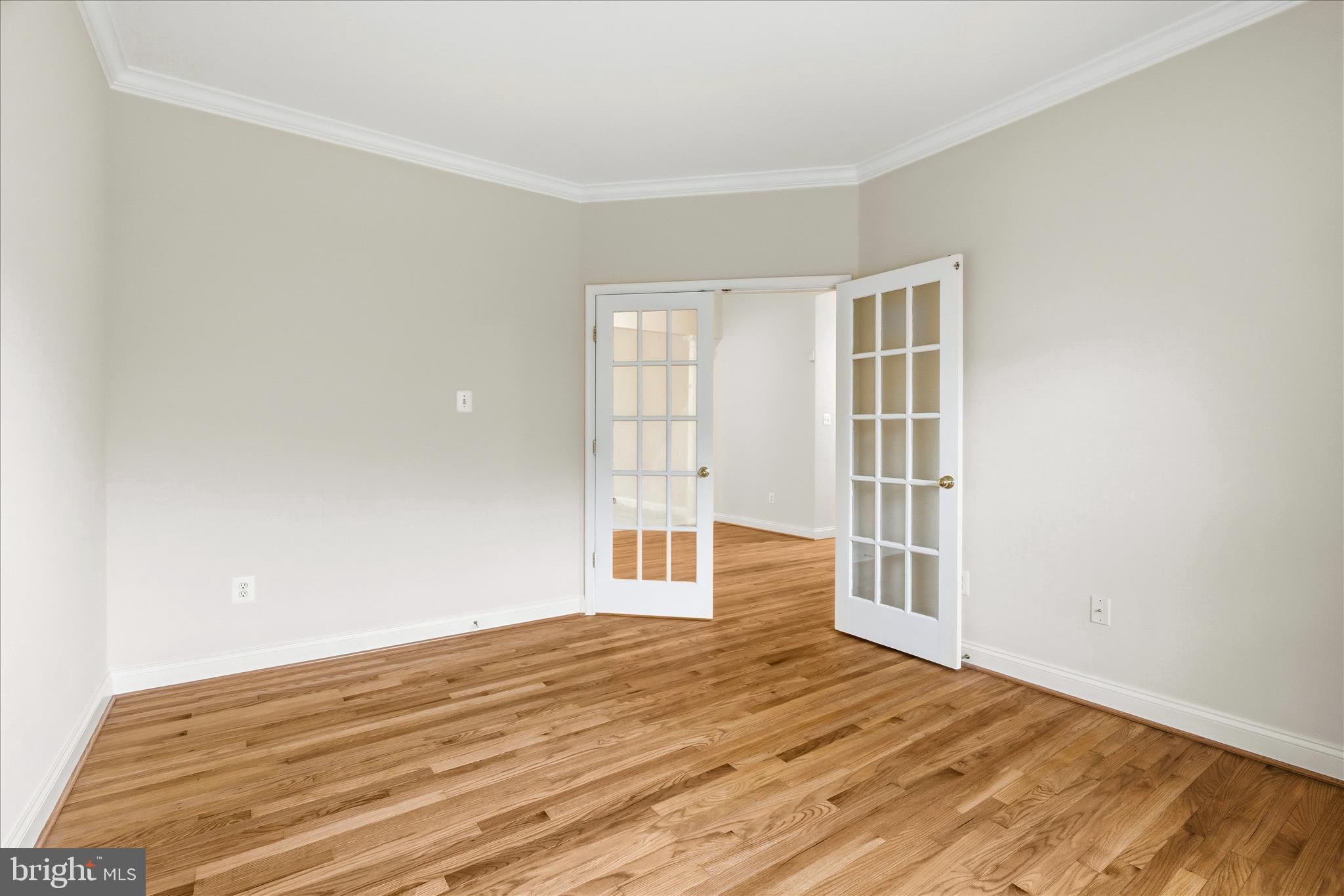 LAKE LINGANORE WOODRIDGE - Residential