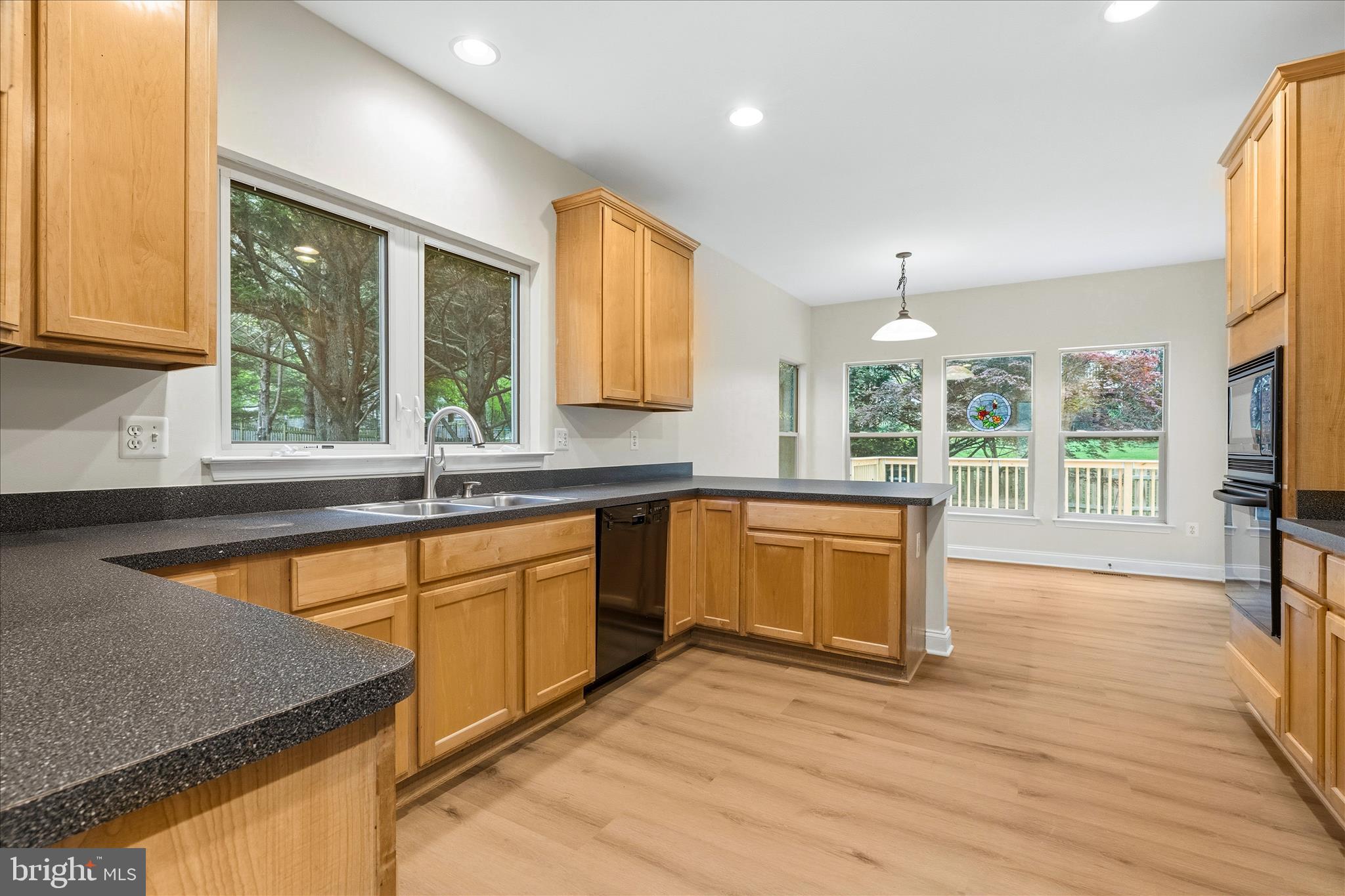 LAKE LINGANORE WOODRIDGE - Residential