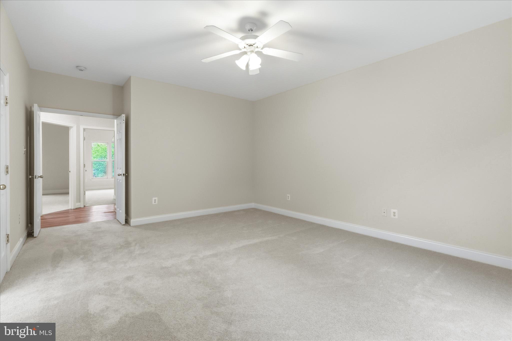 LAKE LINGANORE WOODRIDGE - Residential