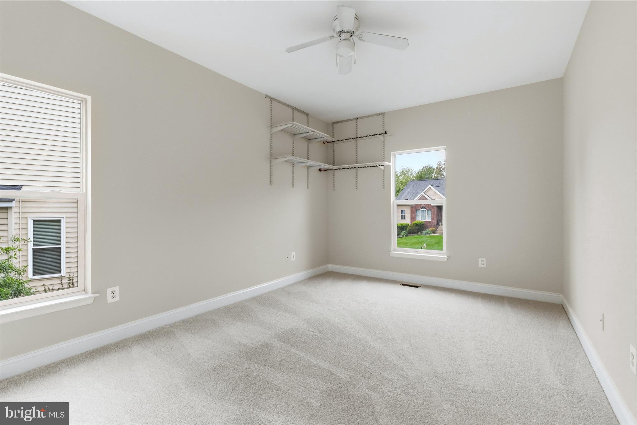 LAKE LINGANORE WOODRIDGE - Residential