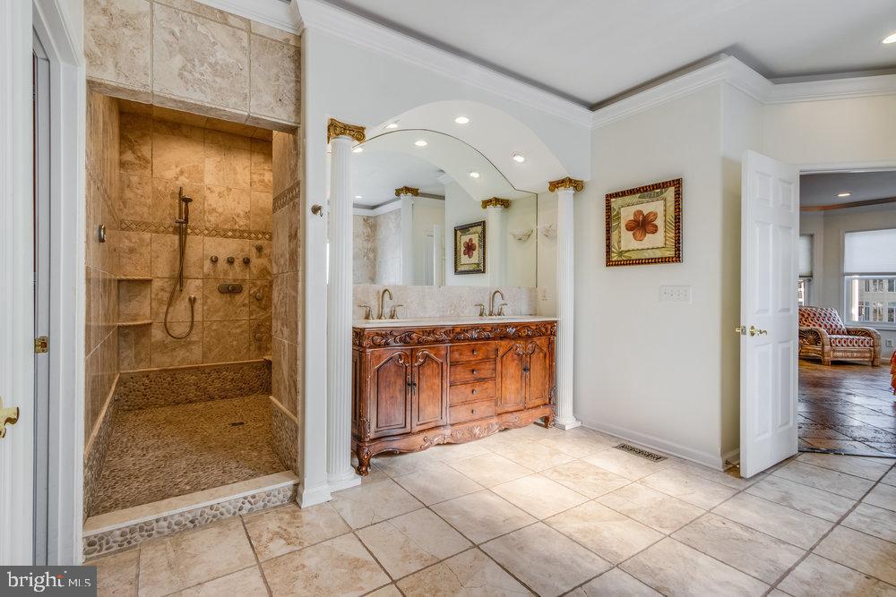 HERON HARBOUR - Residential