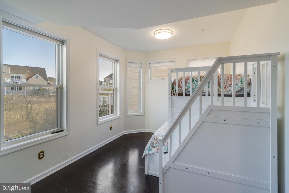 HERON HARBOUR - Residential