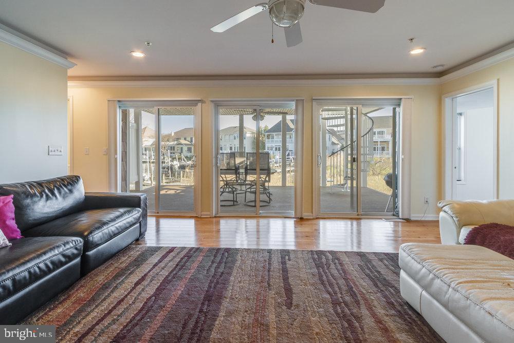 HERON HARBOUR - Residential