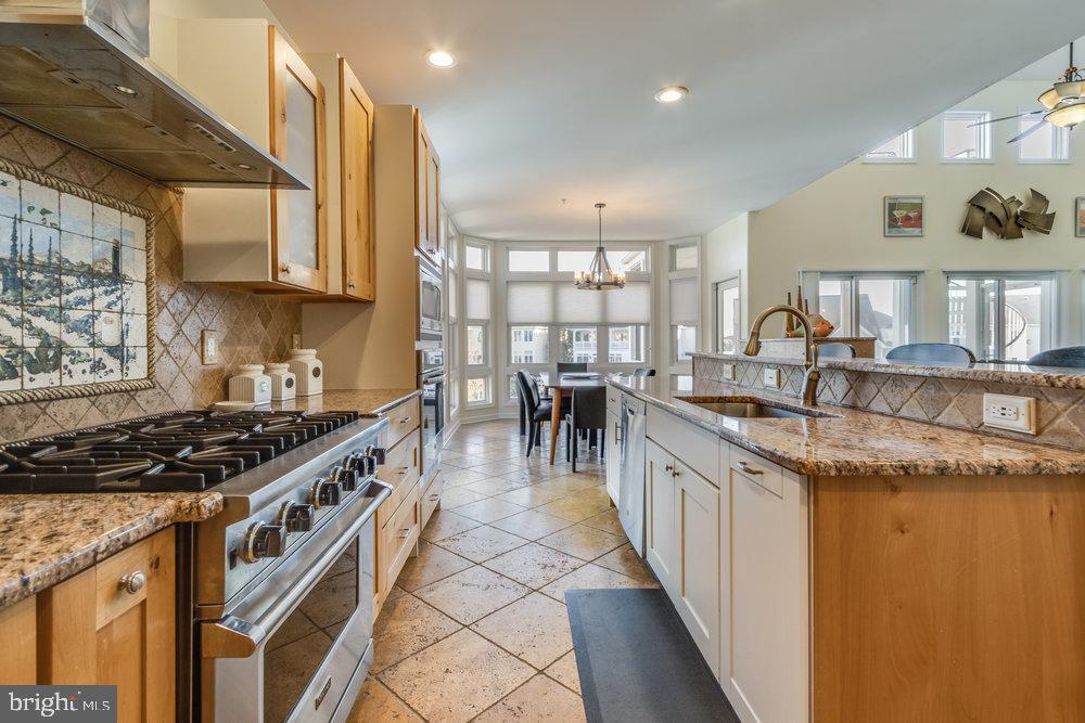 HERON HARBOUR - Residential