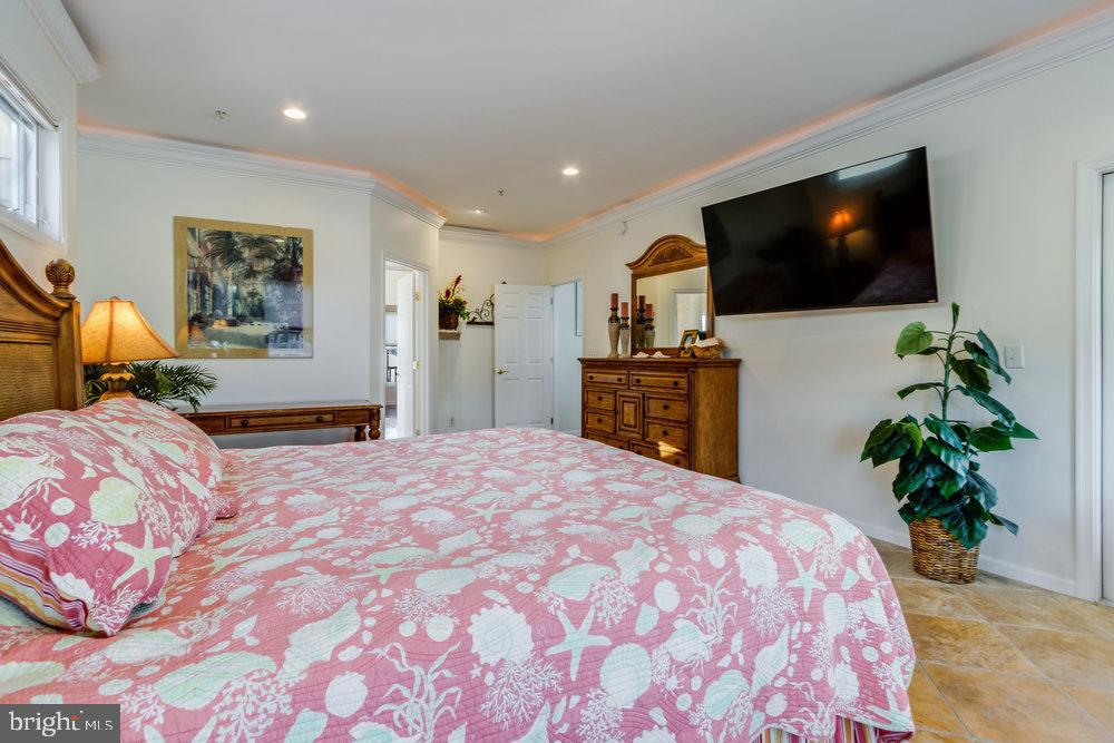 HERON HARBOUR - Residential