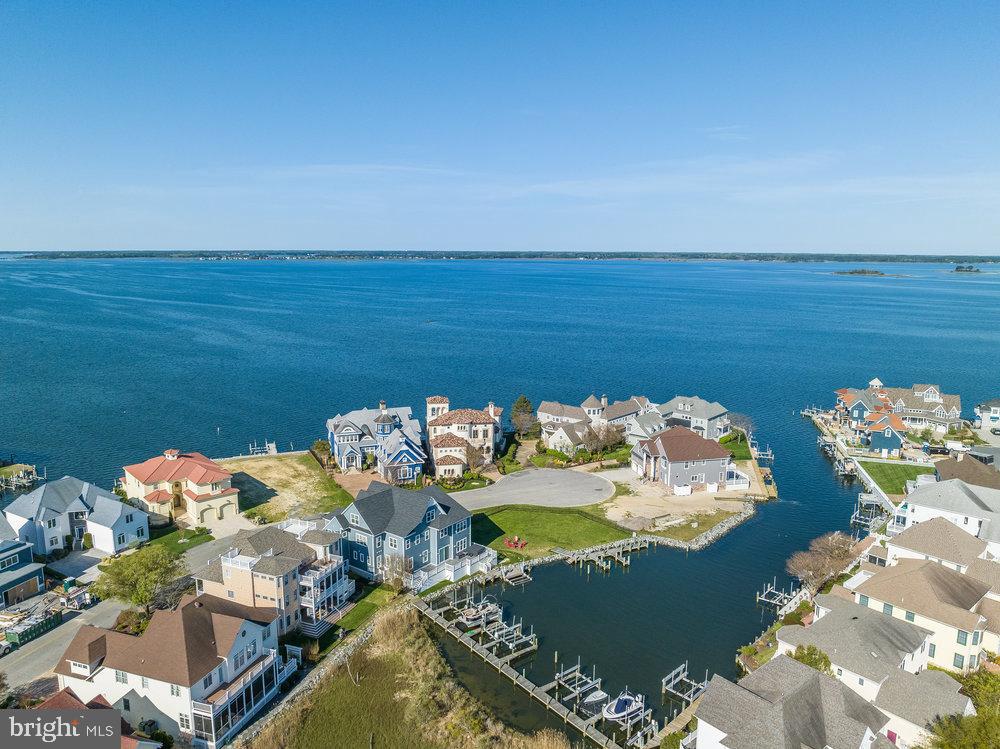 HERON HARBOUR - Residential