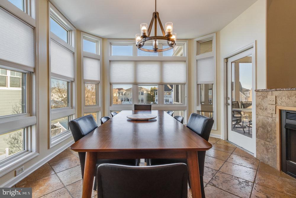 HERON HARBOUR - Residential