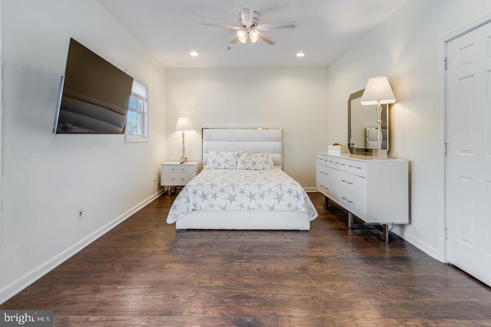 HERON HARBOUR - Residential