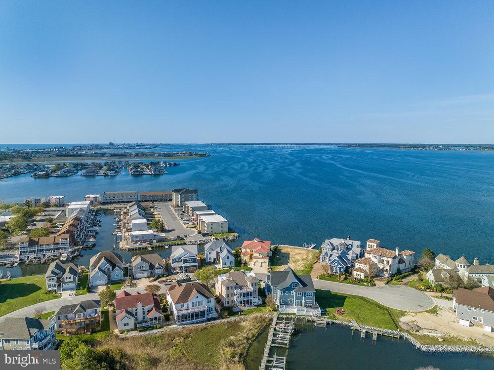 HERON HARBOUR - Residential