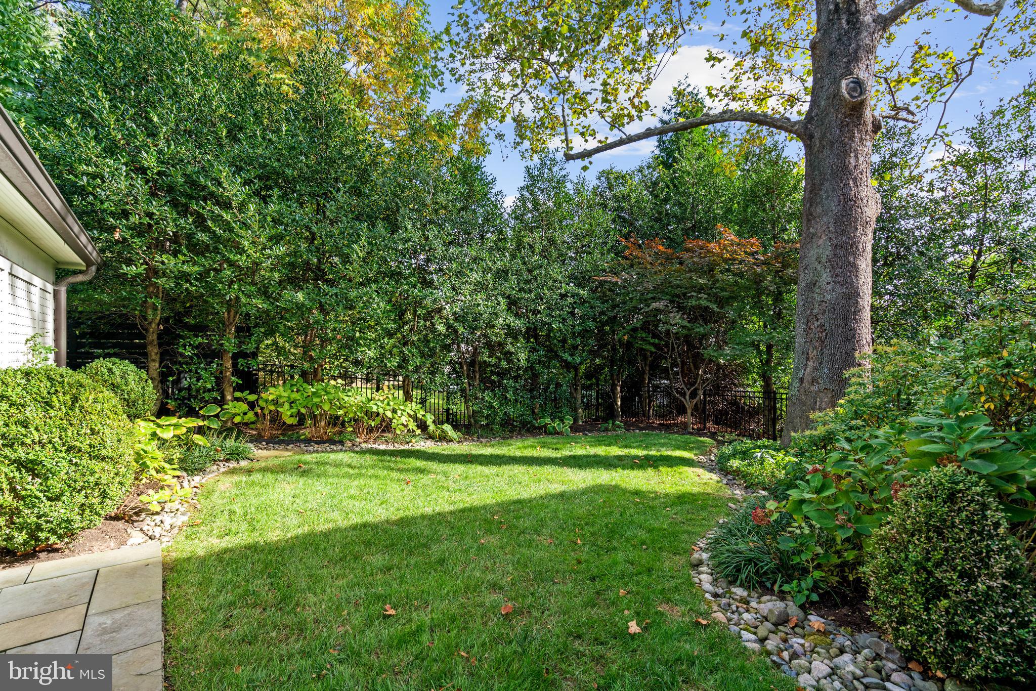 SOMERSET - Residential