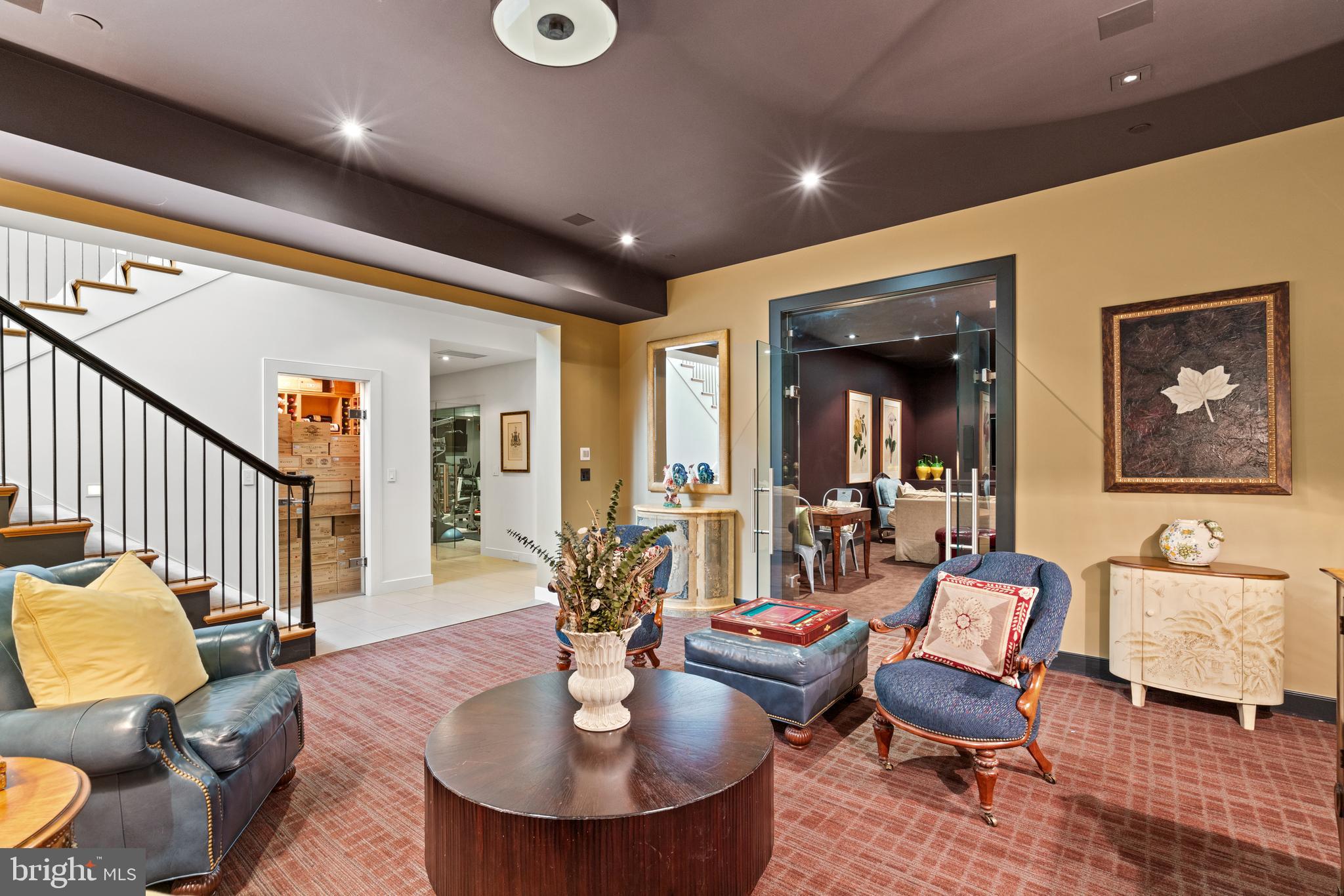 SOMERSET - Residential