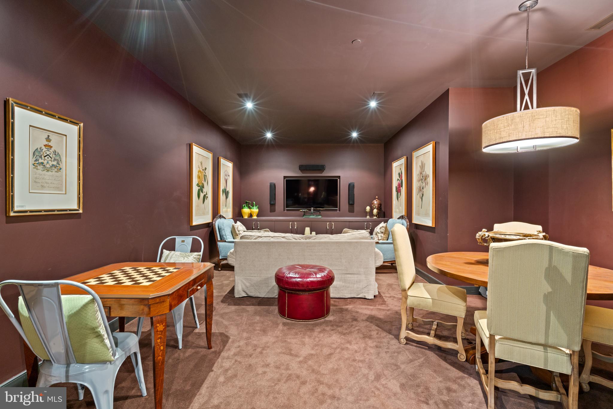 SOMERSET - Residential