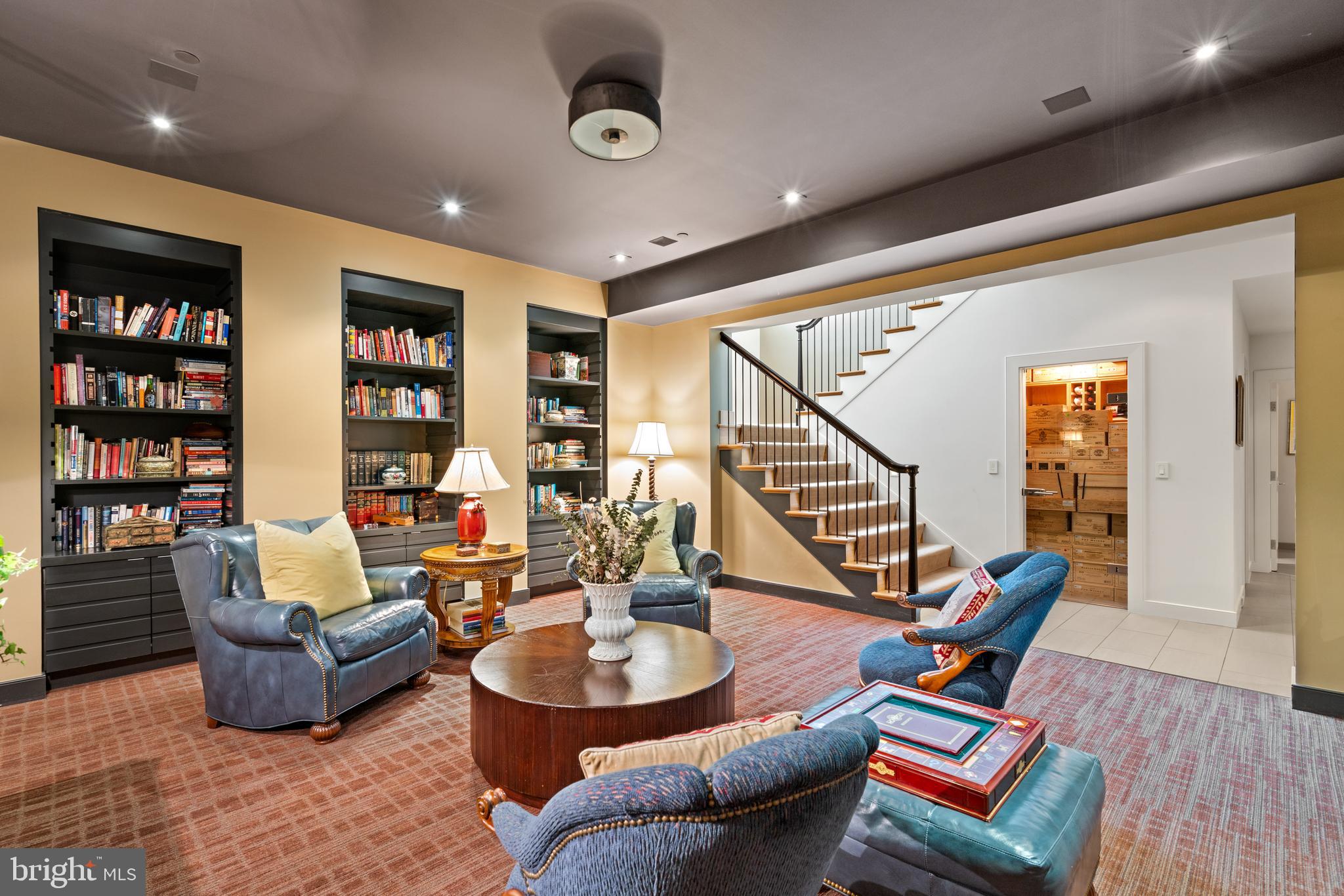 SOMERSET - Residential