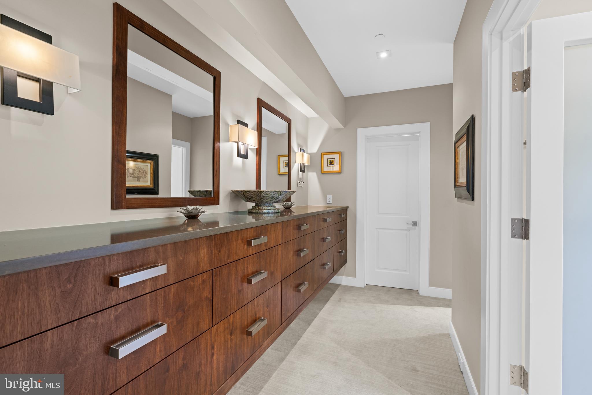 SOMERSET - Residential