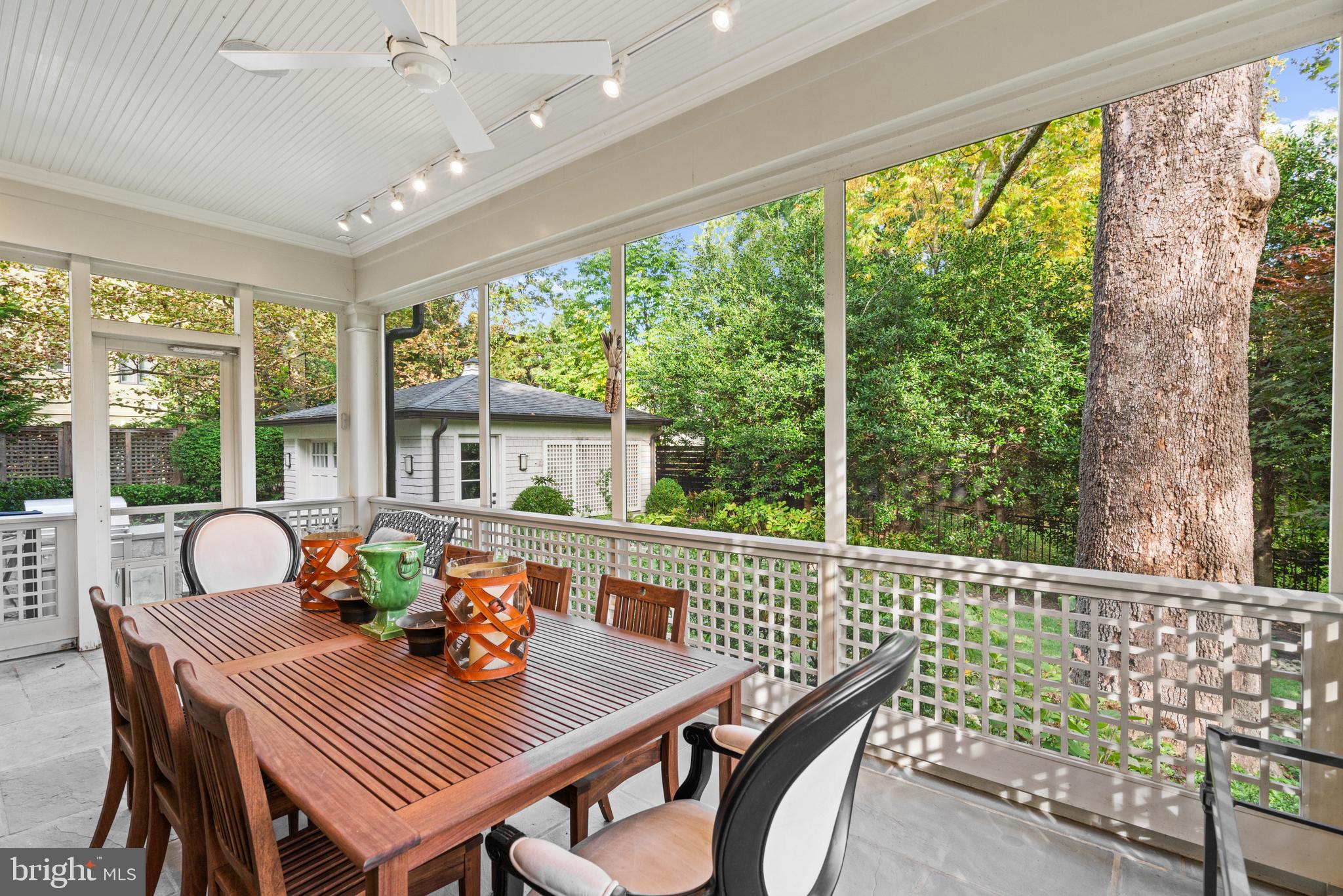 SOMERSET - Residential