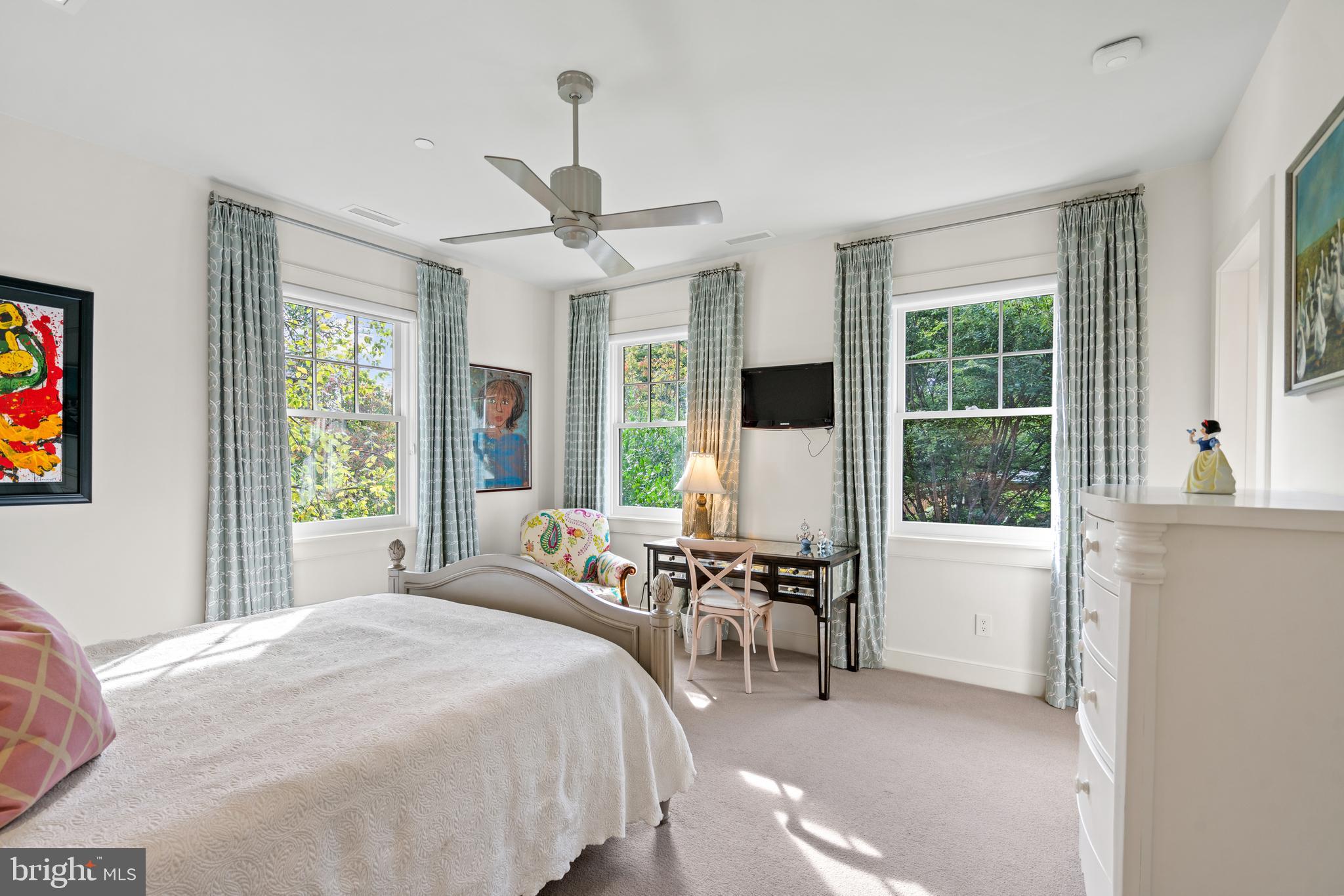 SOMERSET - Residential