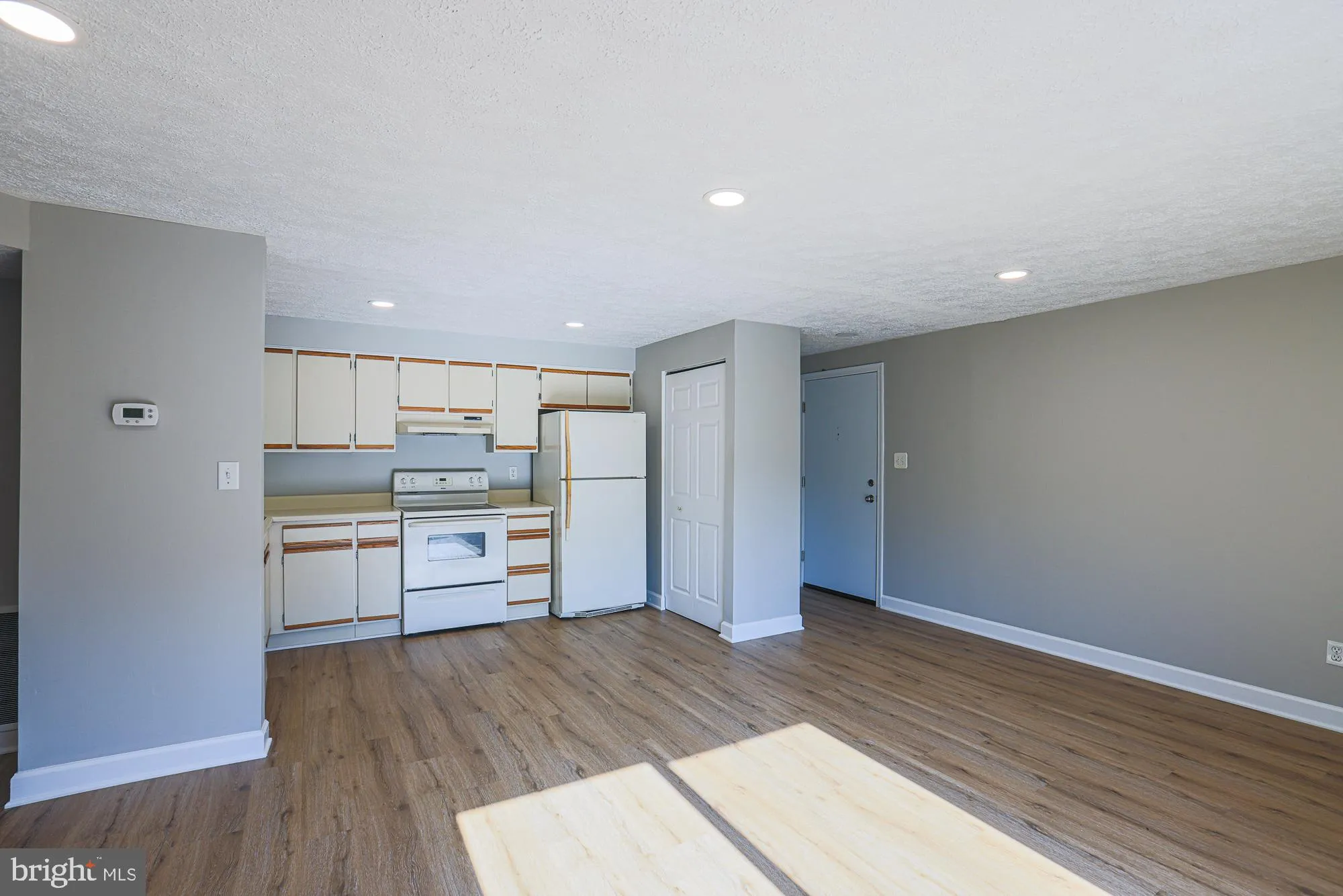 Pasadena, Maryland 21122, United States, 2 Bedrooms Bedrooms, ,1 BathroomBathrooms,Residential,Active,186998