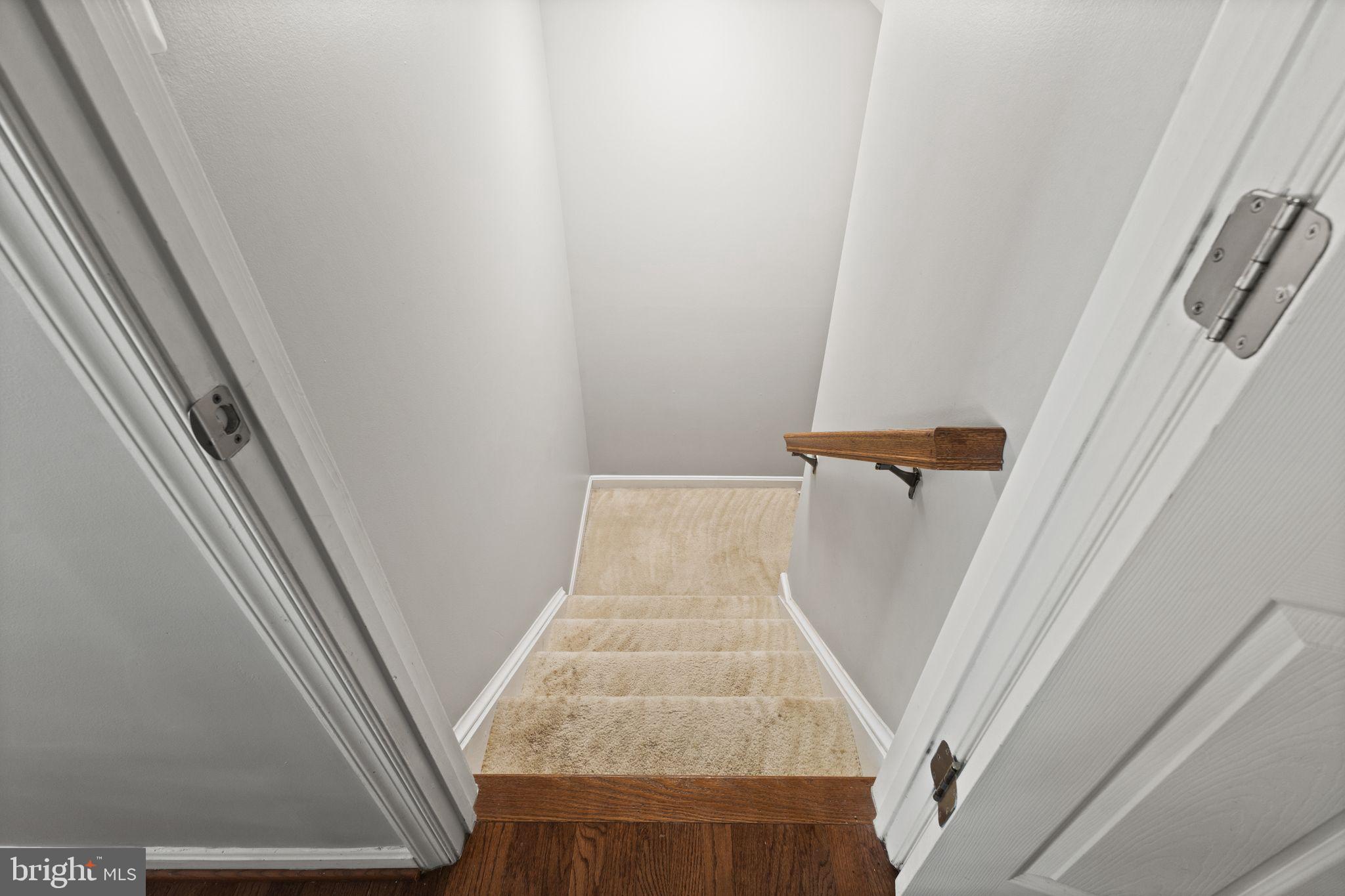 MOUNTAIN VALLEY - Residential