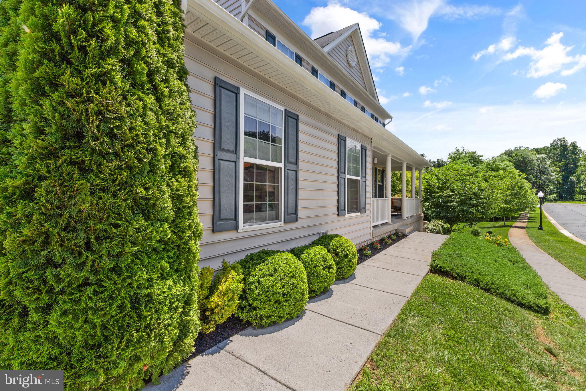 MOUNTAIN VALLEY - Residential