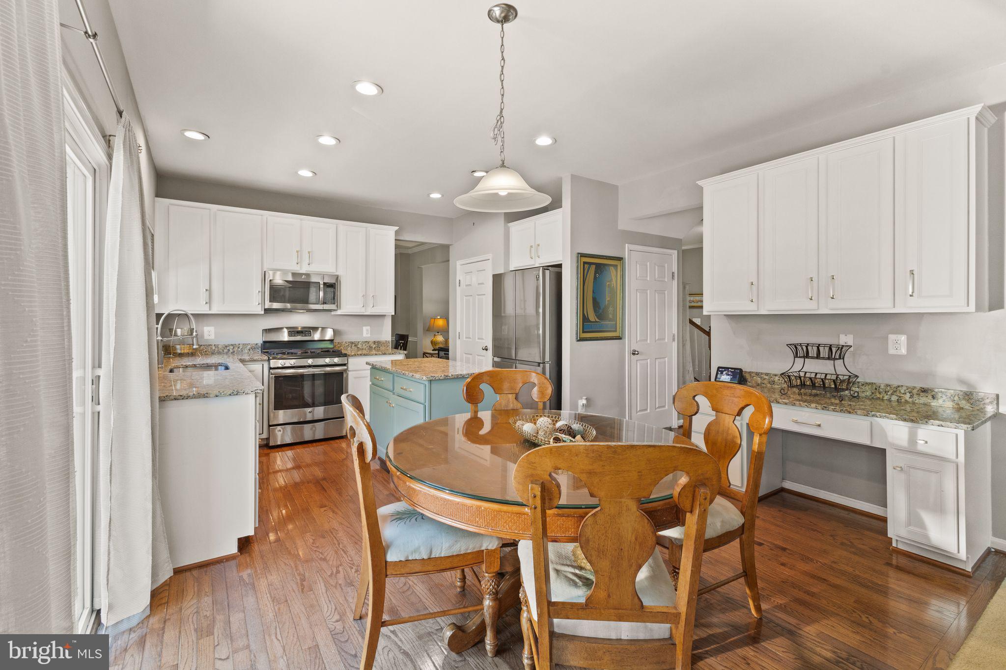 MOUNTAIN VALLEY - Residential